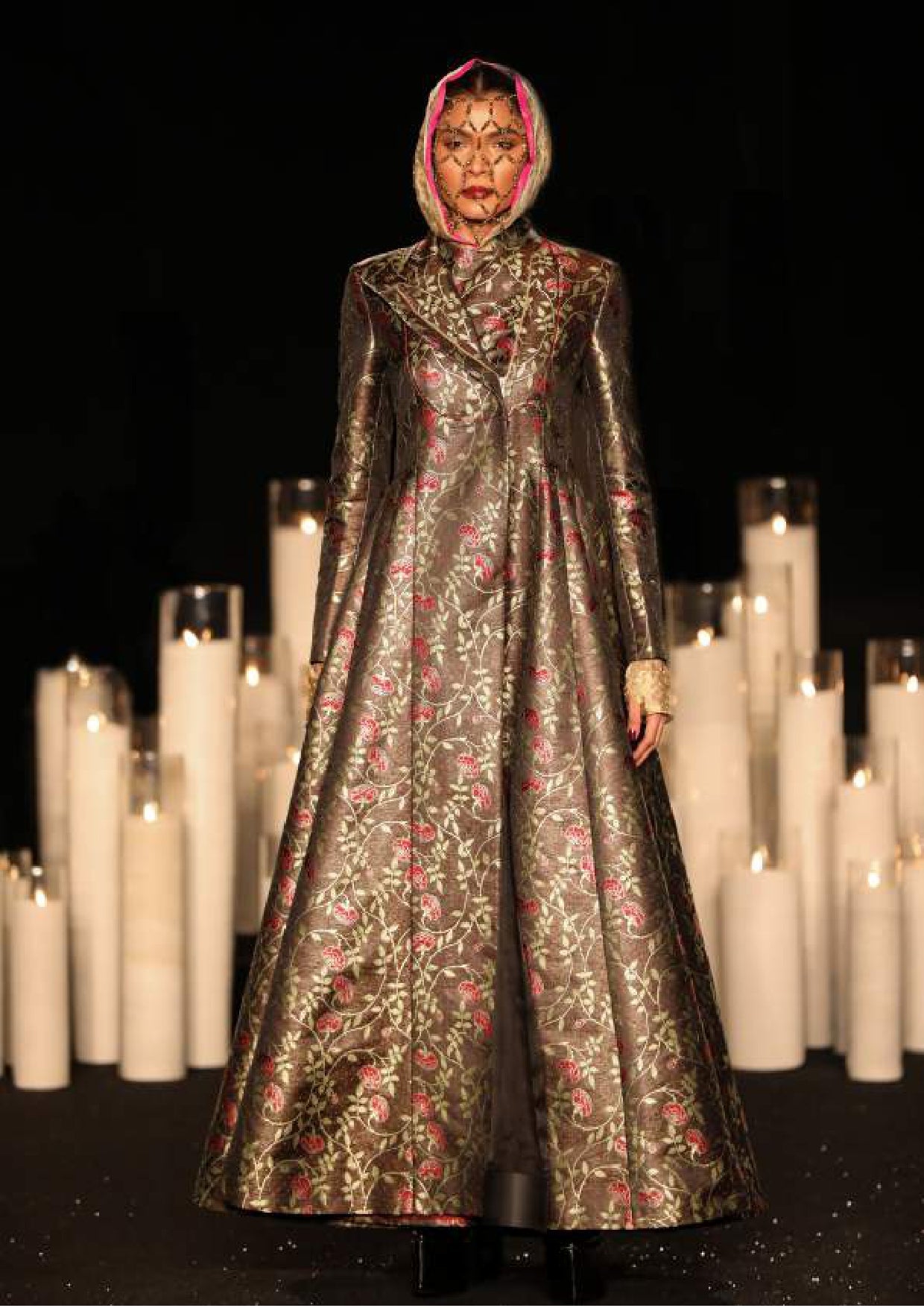 Desert Rose - Look 20