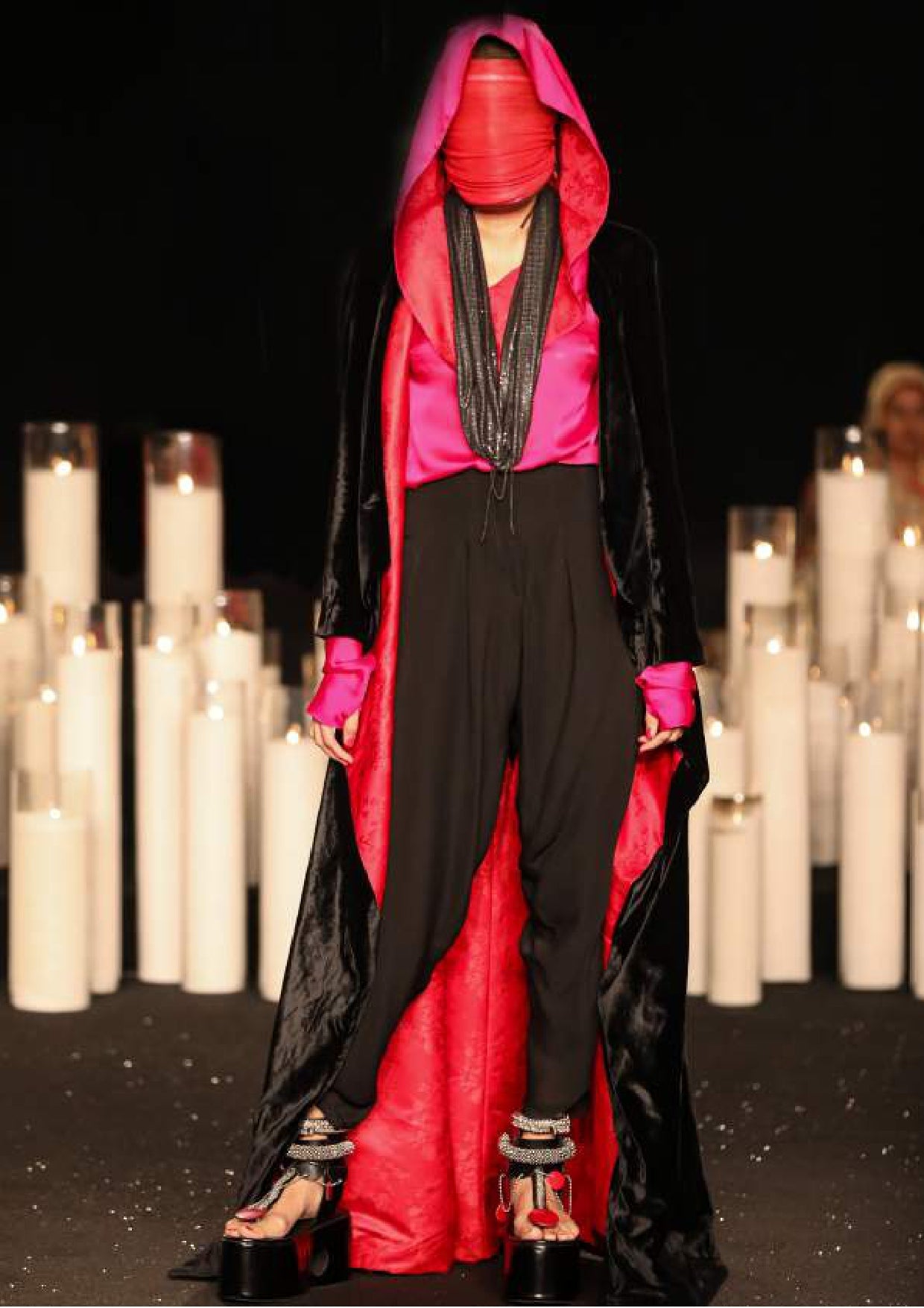 Desert Rose - Look 22