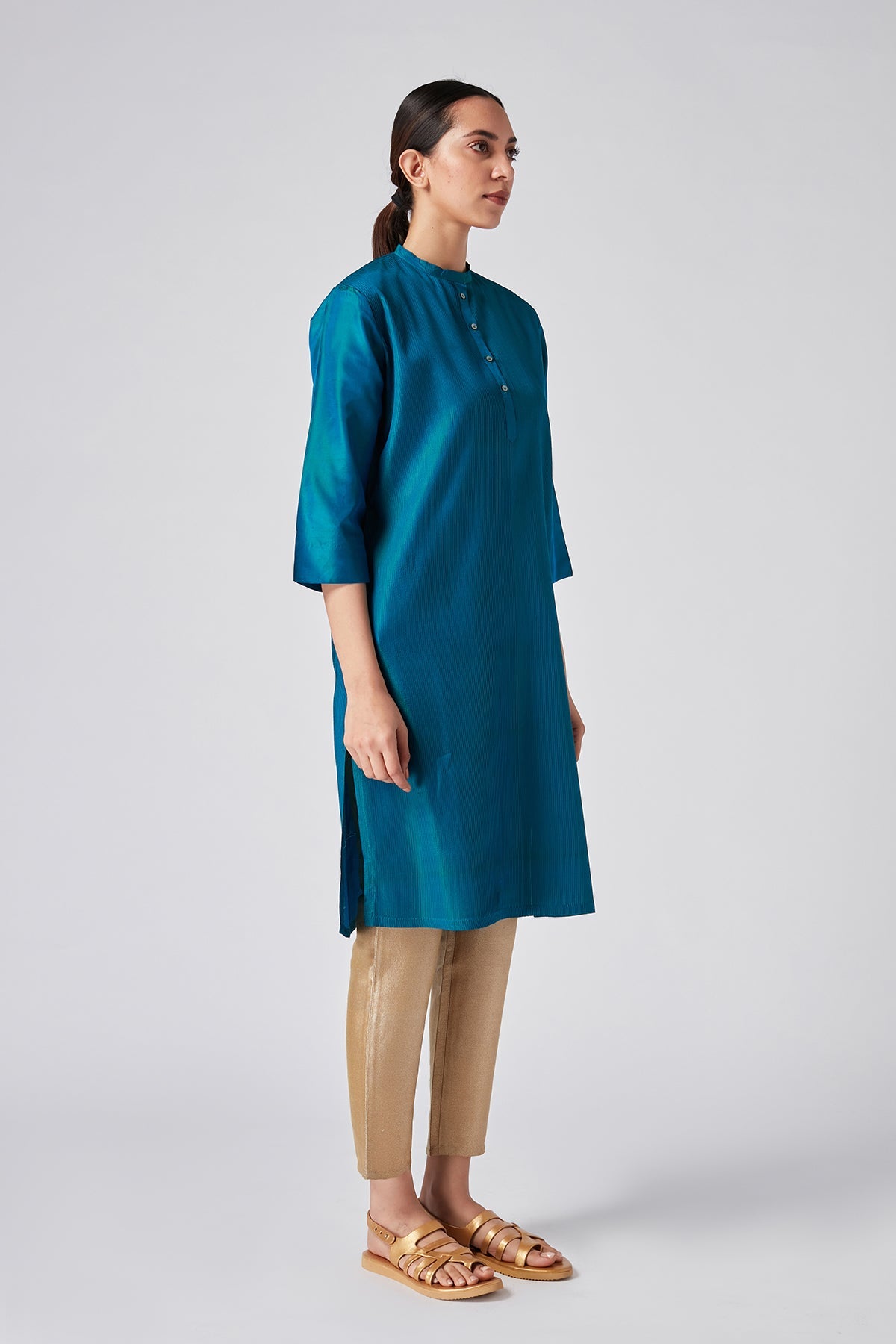 Khinsar Pintuck Kurta