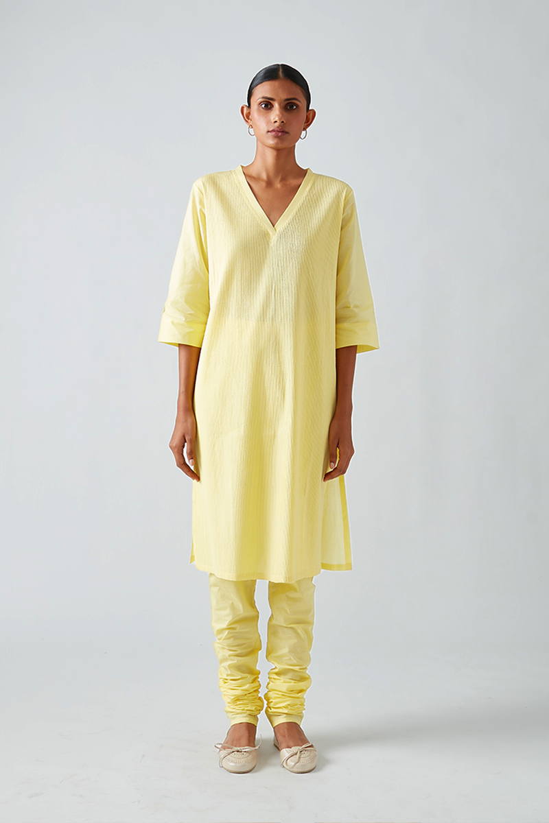 Khinsar Pintuck Kurta Set