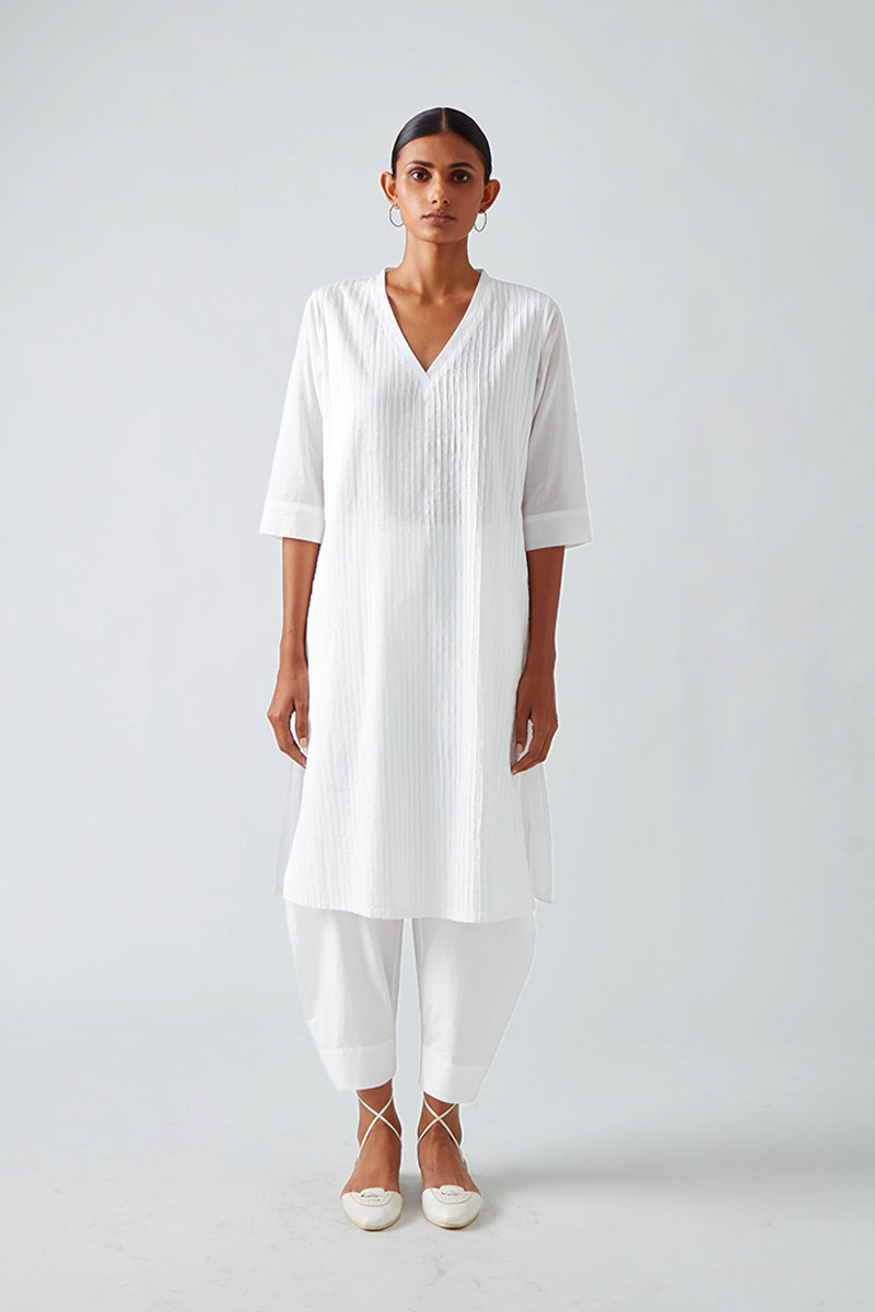 Bhaniyana Pintuck Kurta Set