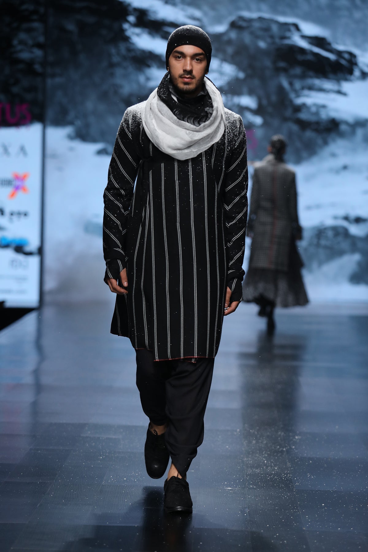 Shishapangma Wrap Jacket