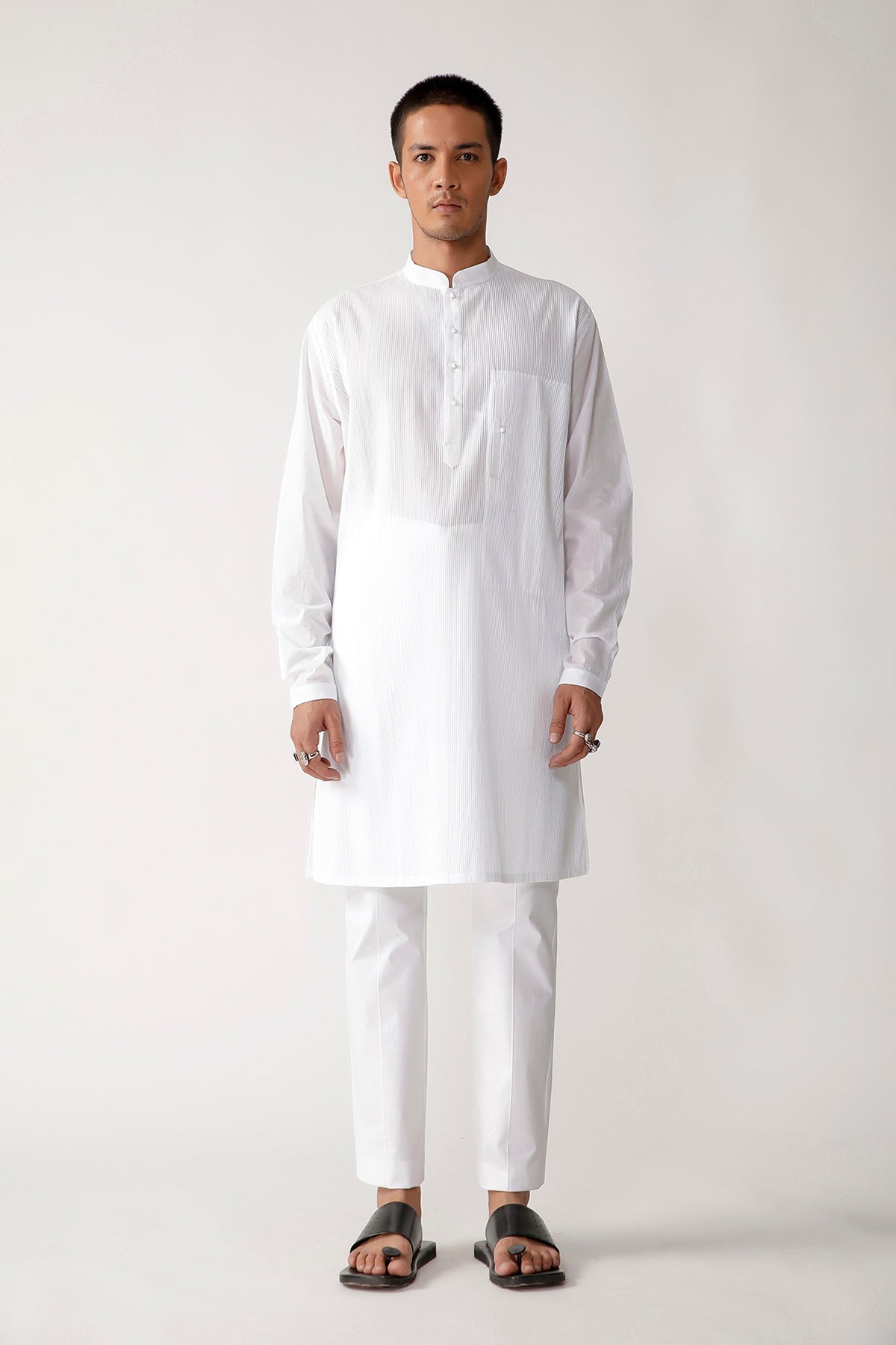 Veerawa Pintuck Kurta