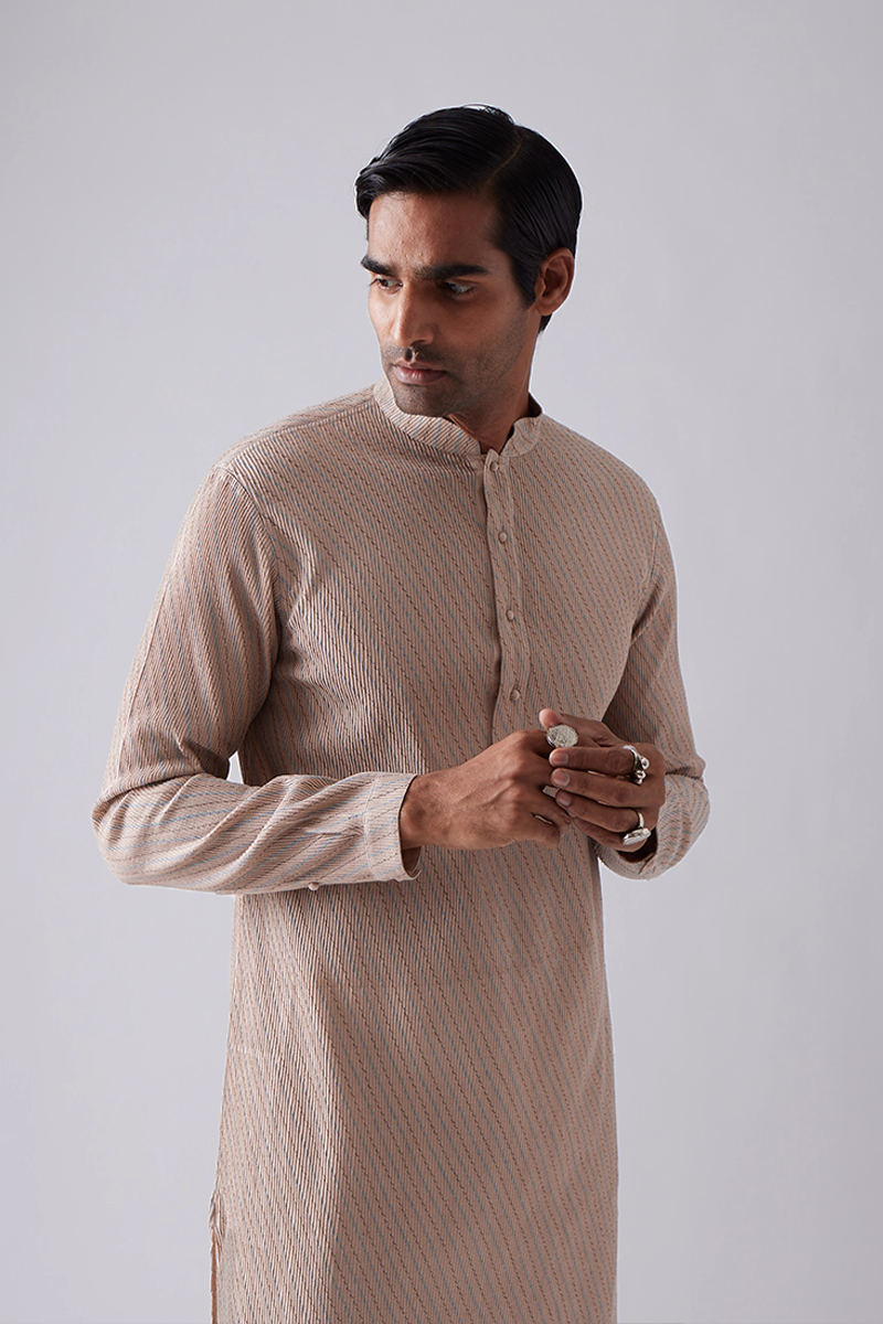 Harnoda Pintuck Kurta Set
