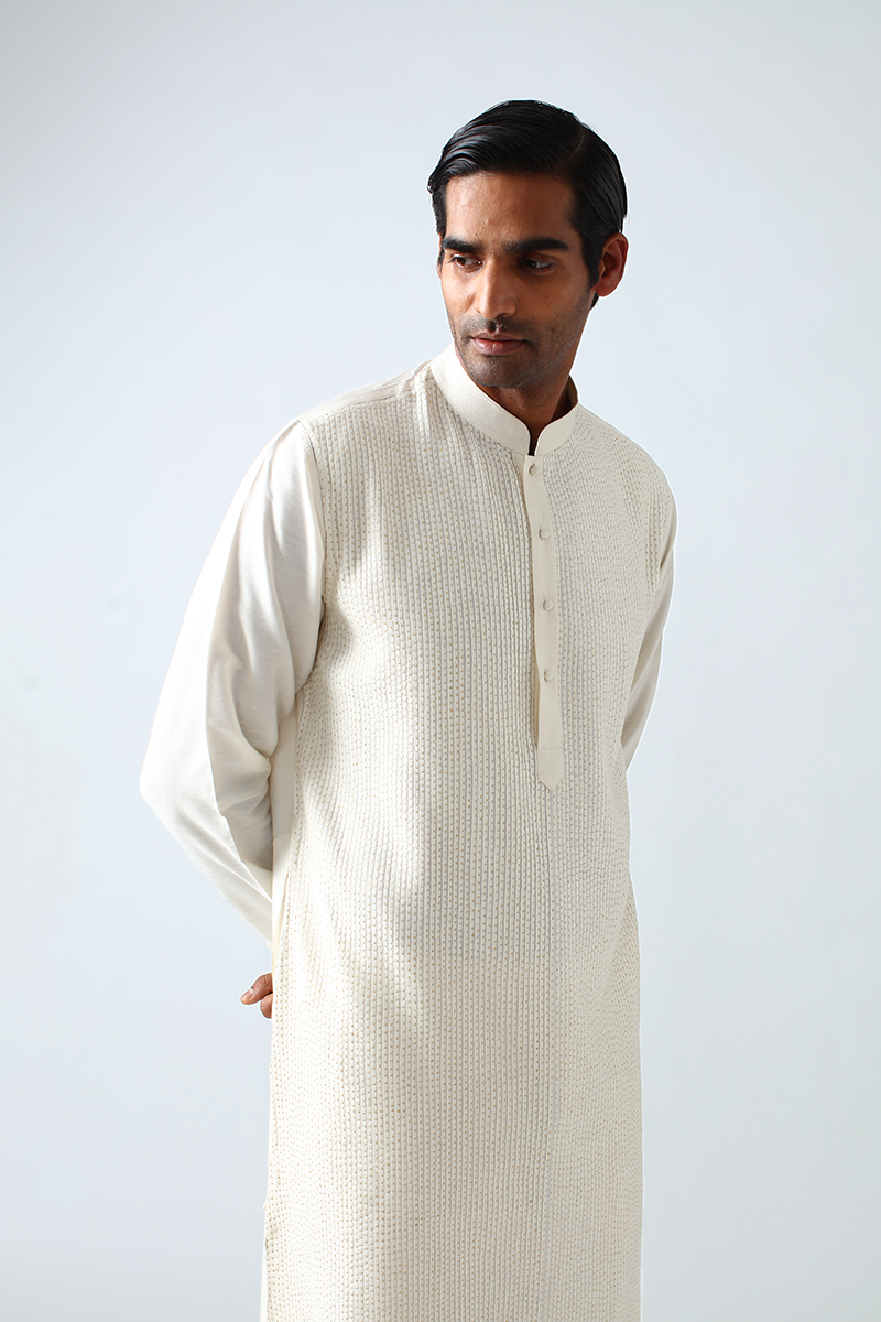 Bainsara Pintuck Kurta Set with Kantha