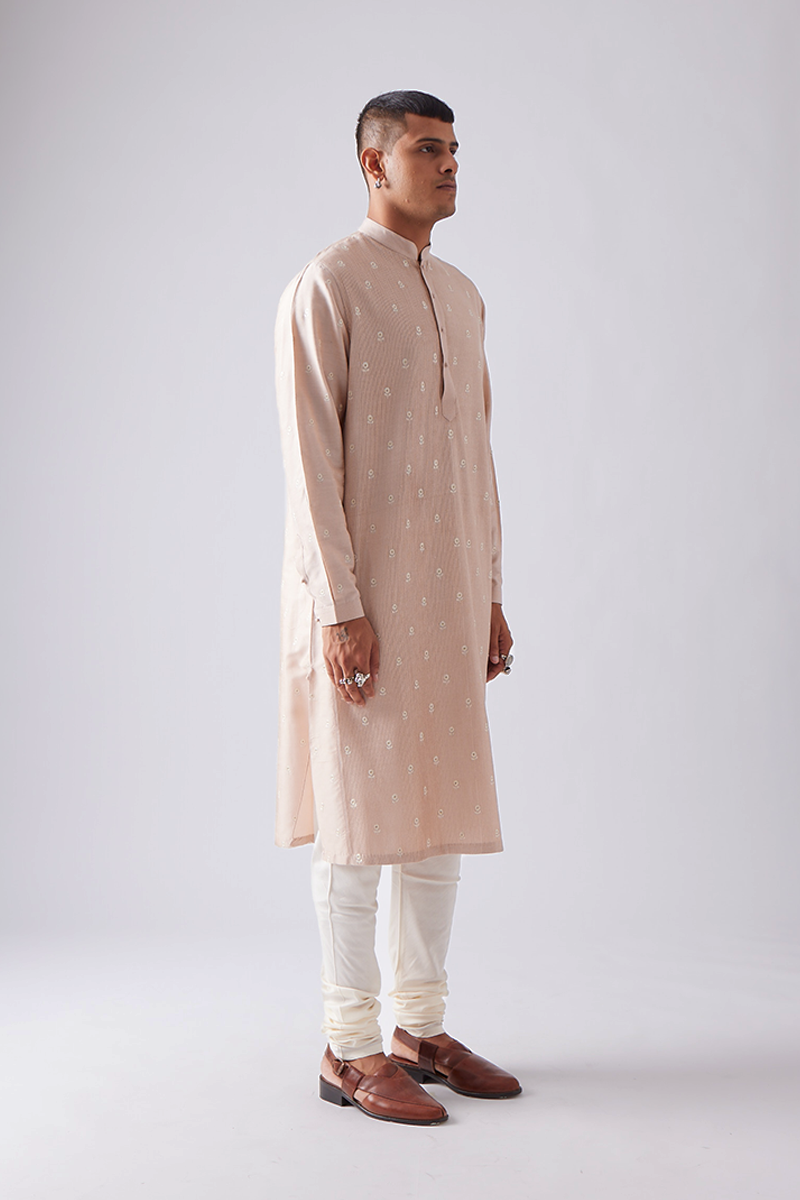 Kalwara Embroidered Kurta Set