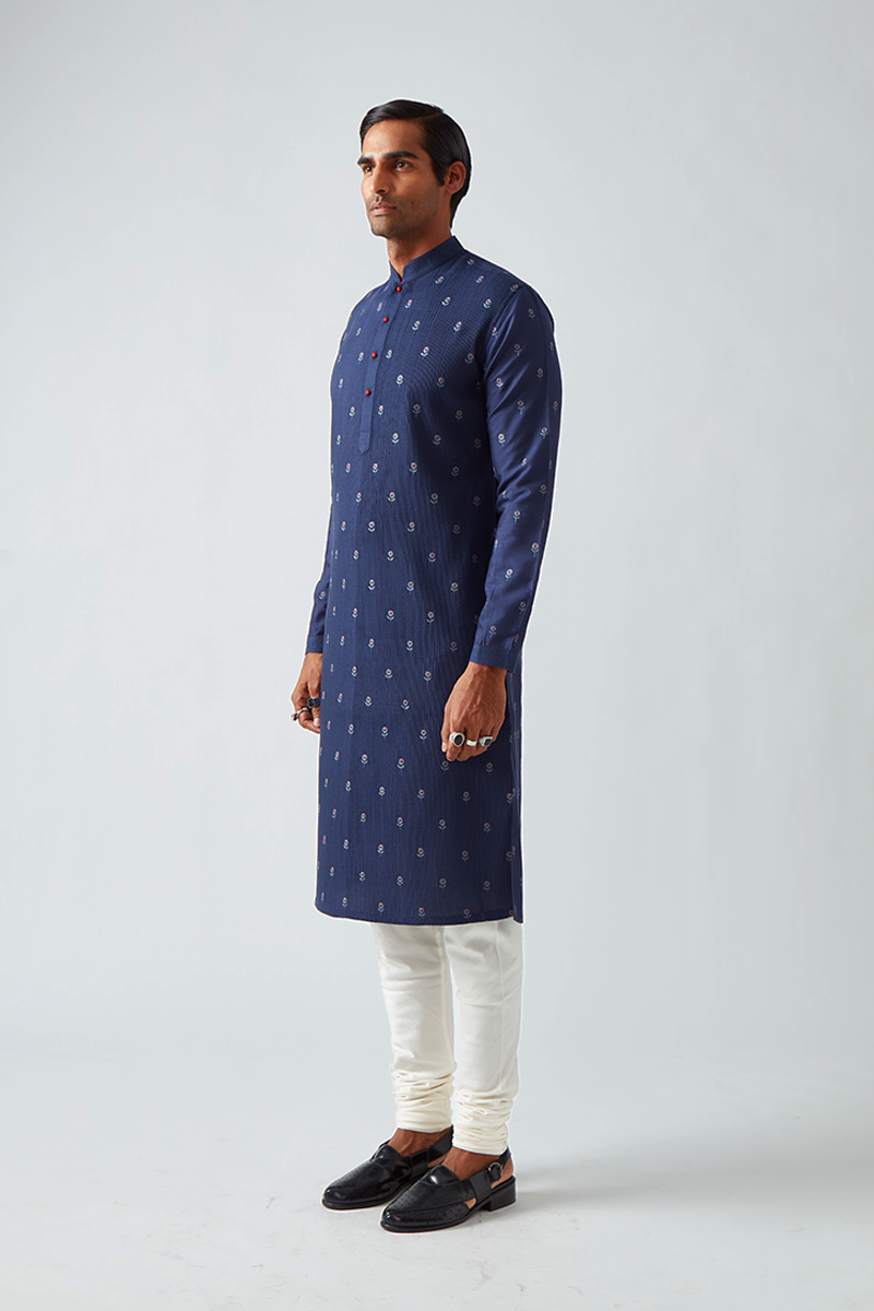 Kalwara Embroidered Kurta Set