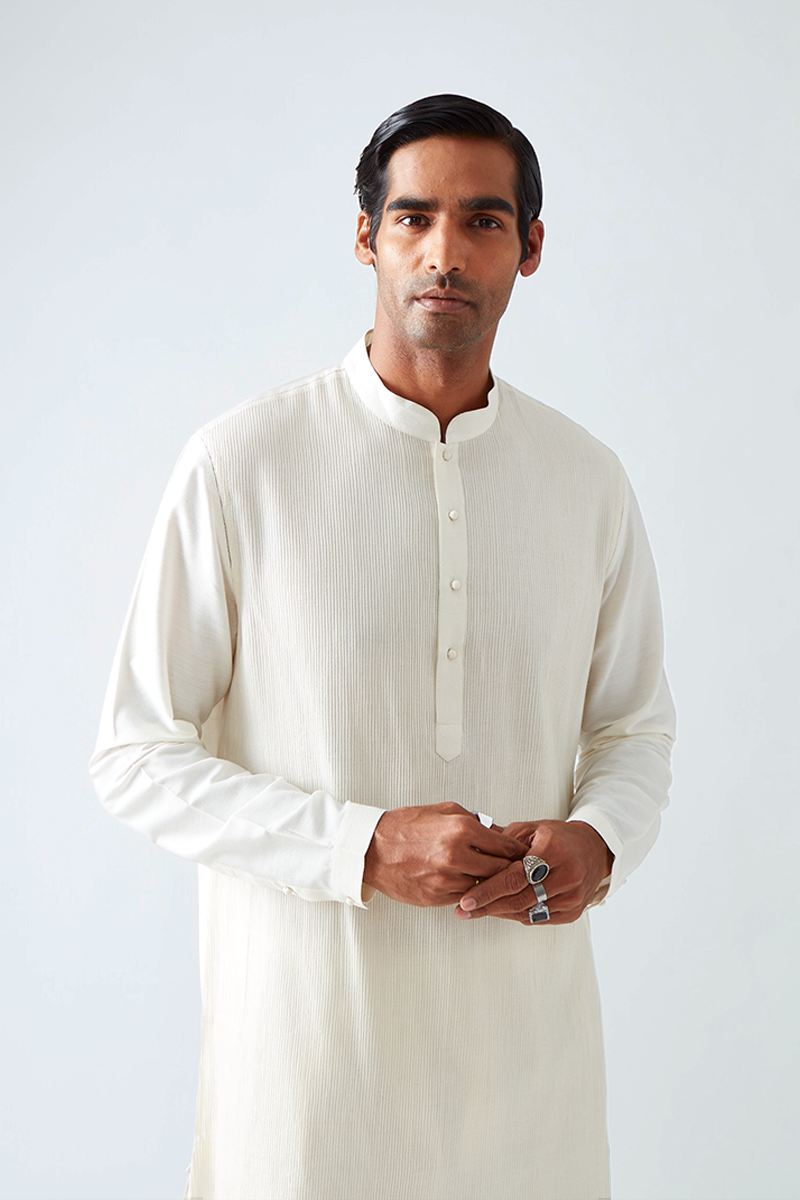 Khinsar Pintuck Kurta Set