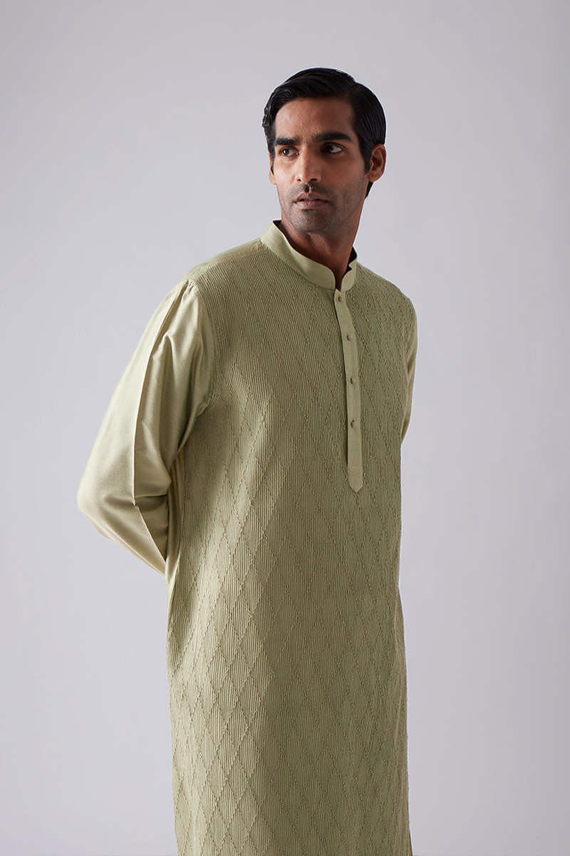 Kelawas Pintuck Kurta Set