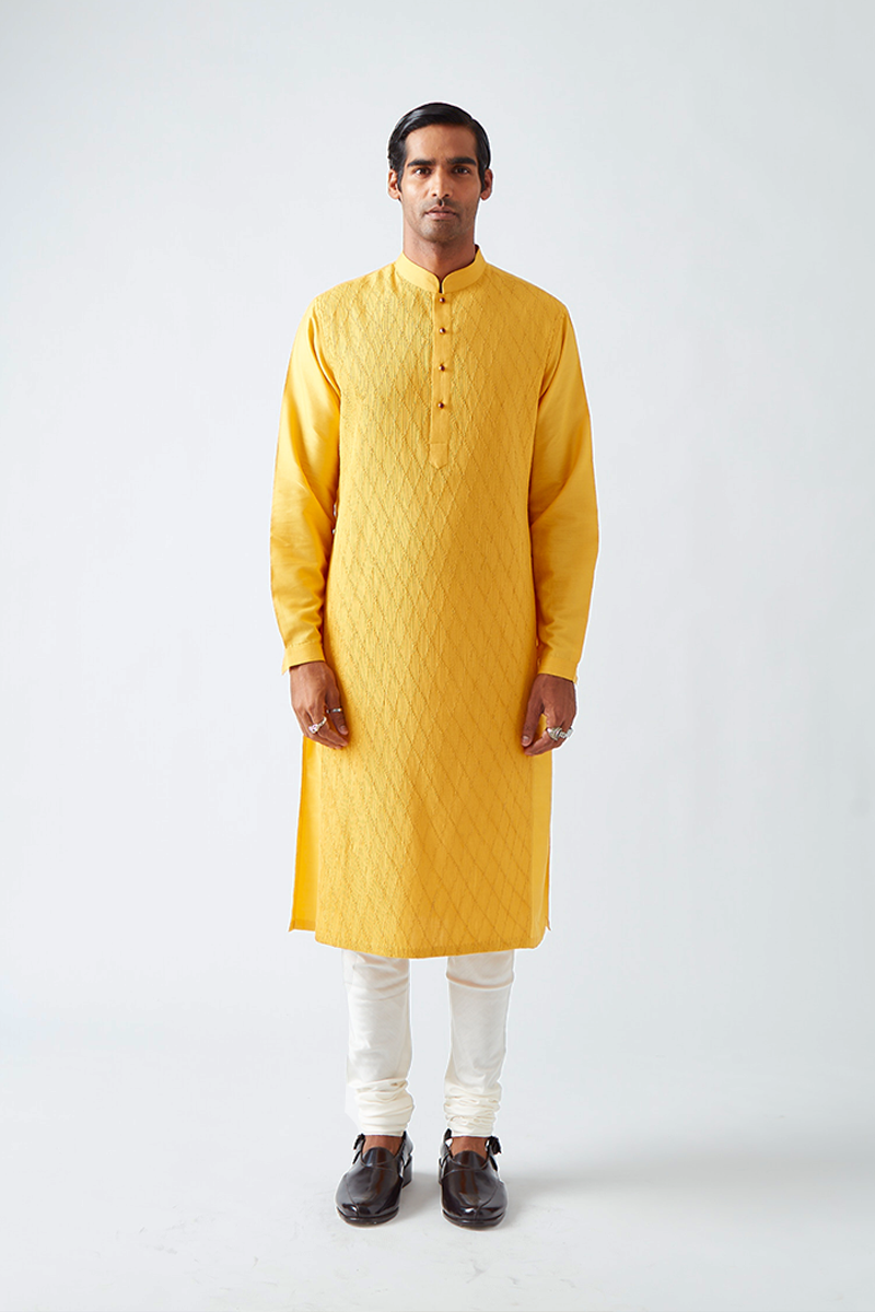 Kelawas Pintuck Kurta Set