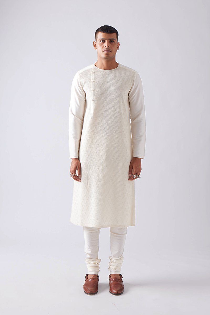 Kelawas Pintuck Kurta Set