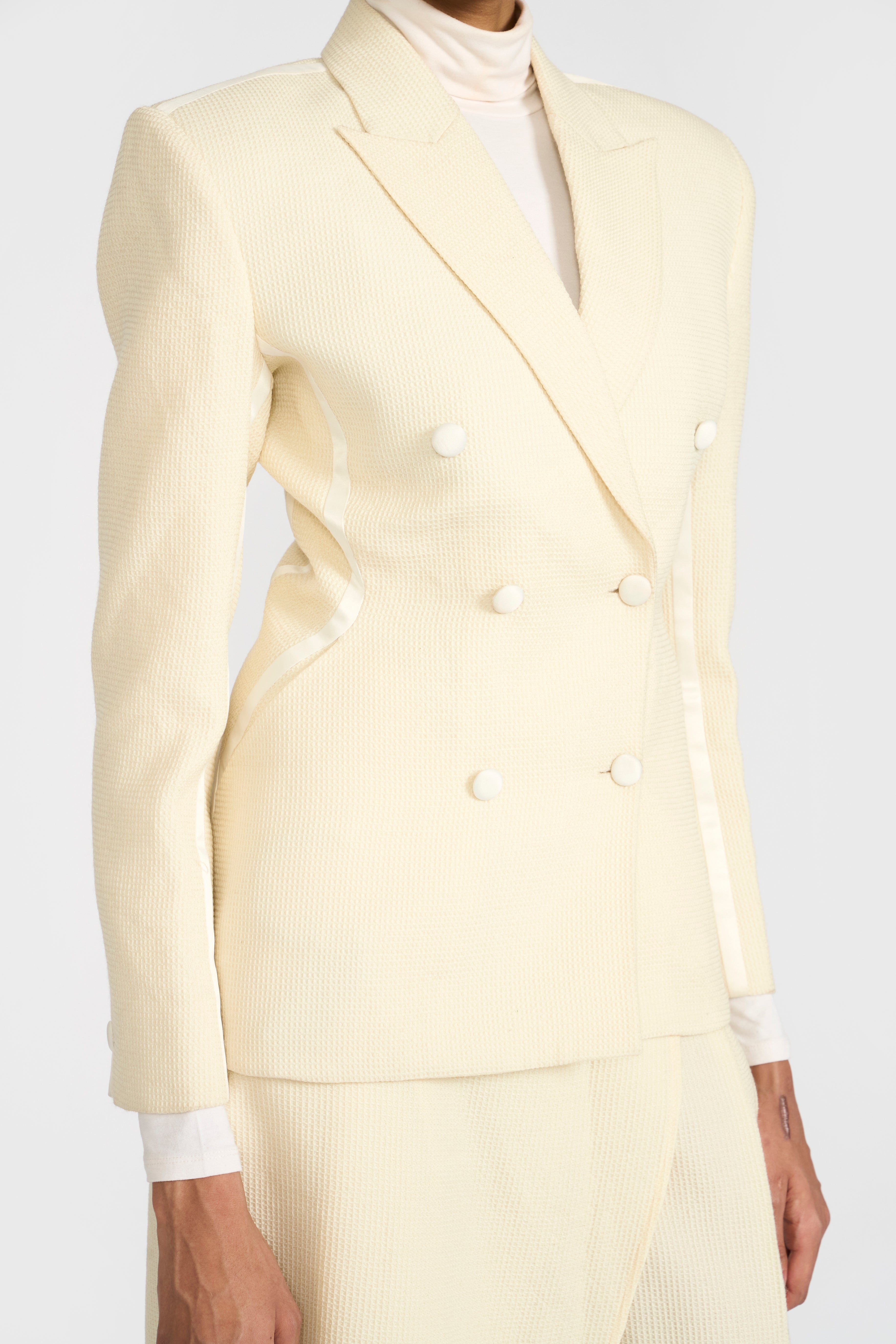 Gogunda Jacket