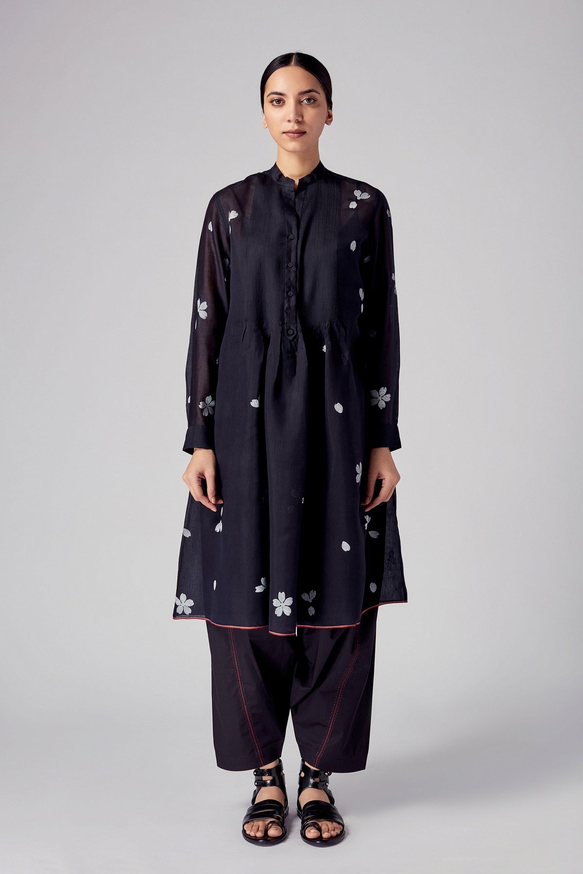 Unai Pintuck Tunic