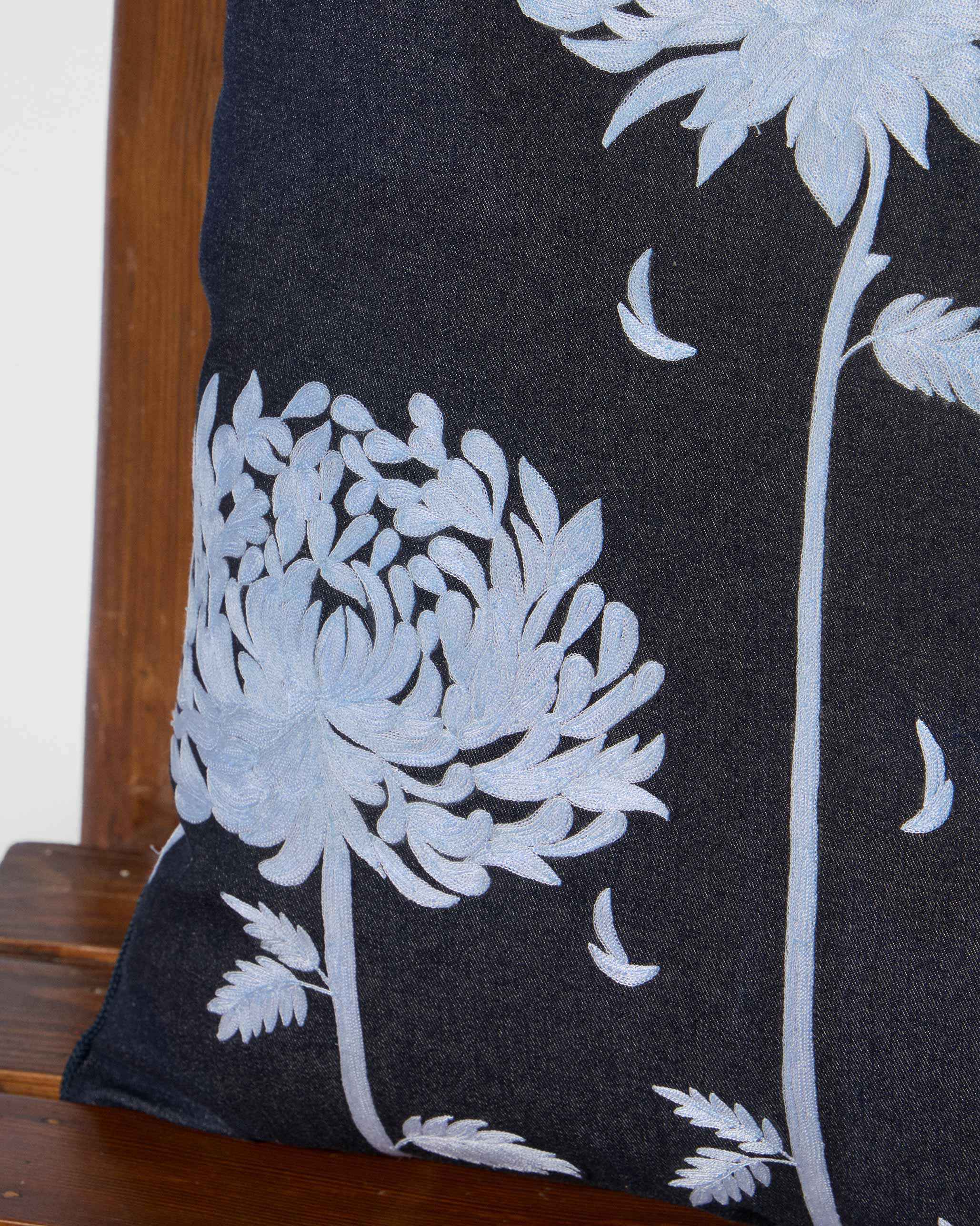 Javandi Crewel Cushion with filler 18X18