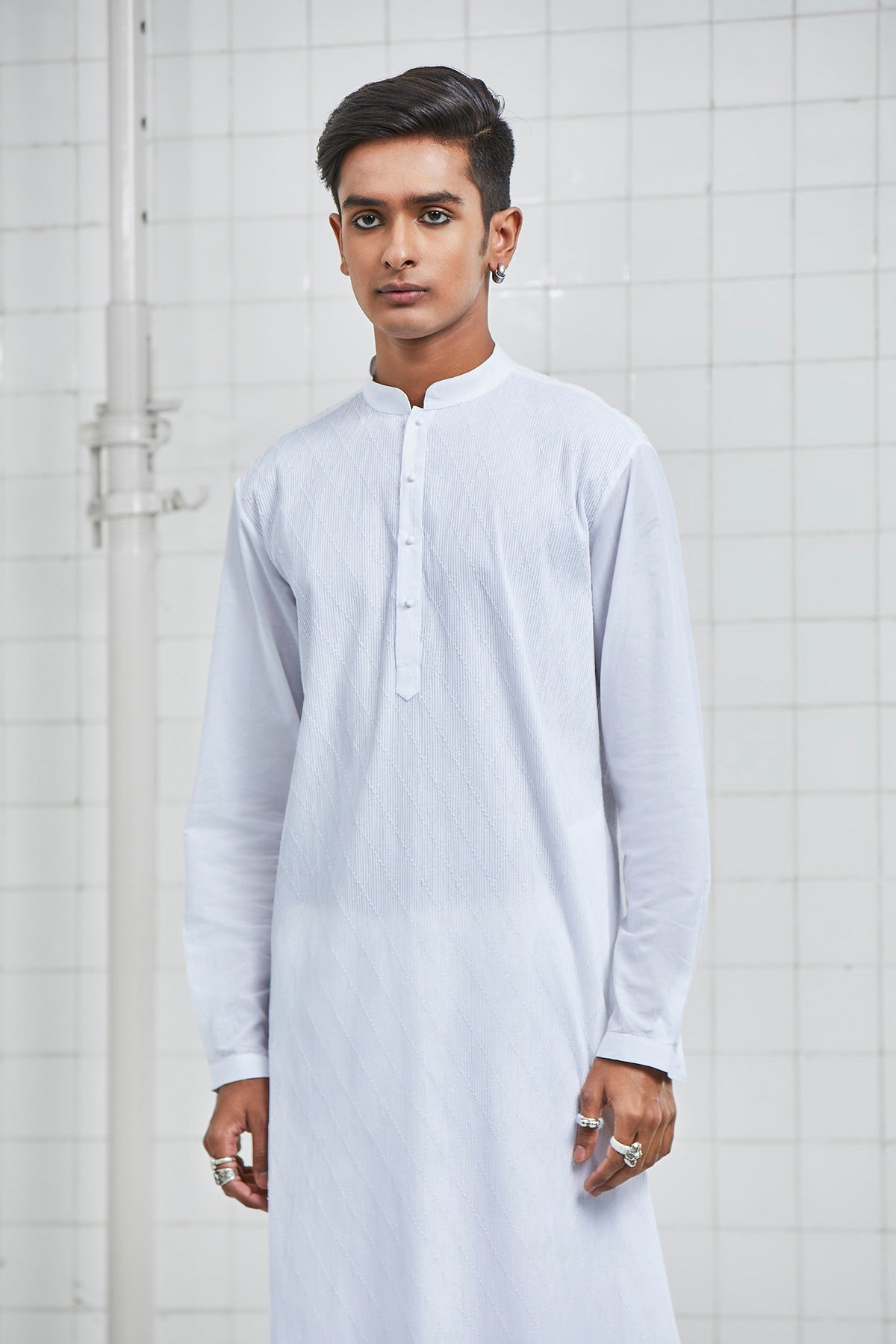 Kelawas Pintuck Kurta Set