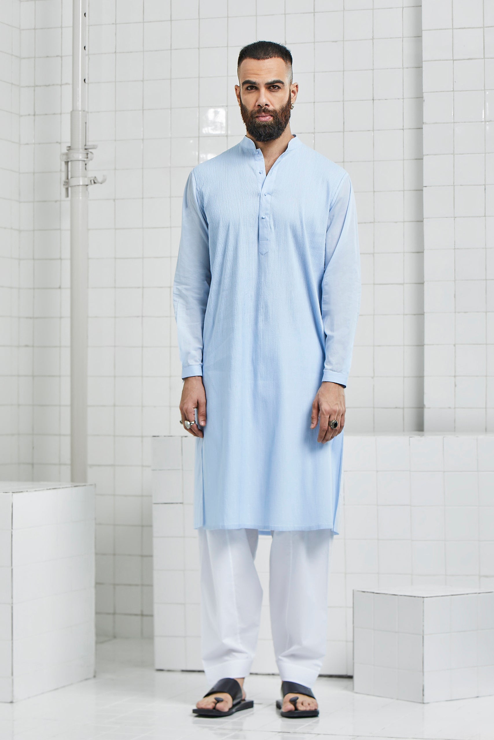 Khinsar Pintuck Kurta Set