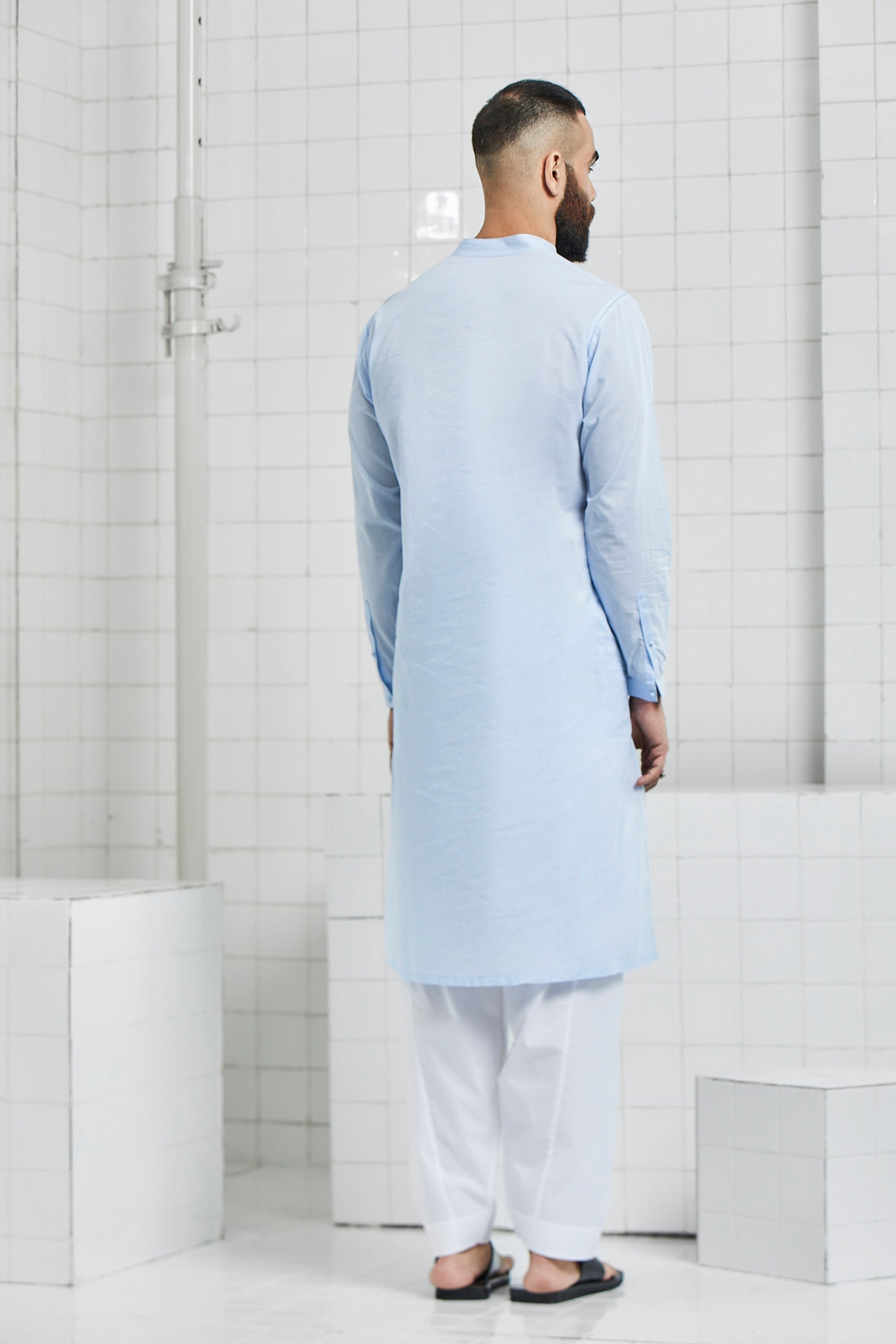 Khinsar Pintuck Kurta Set