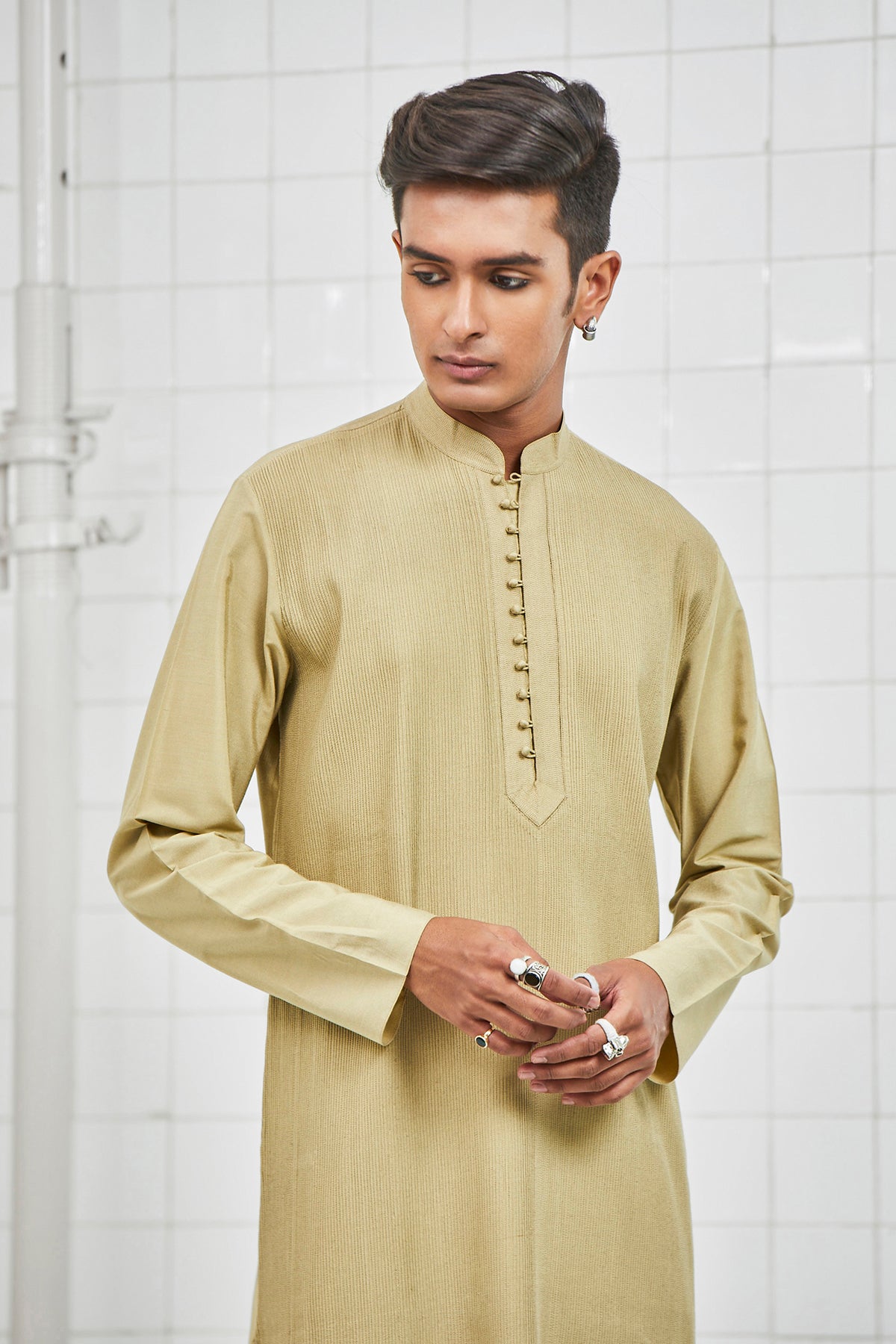 Talab Pintuck Kurta Set