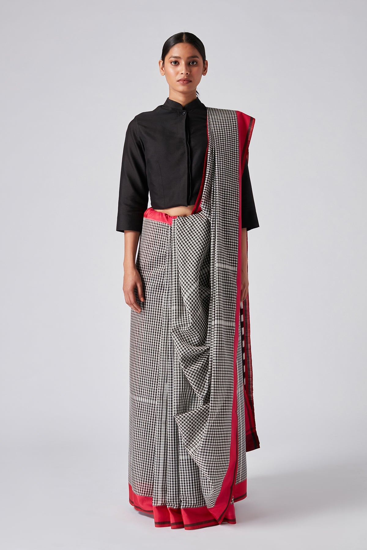 Mothey Ikat Sari