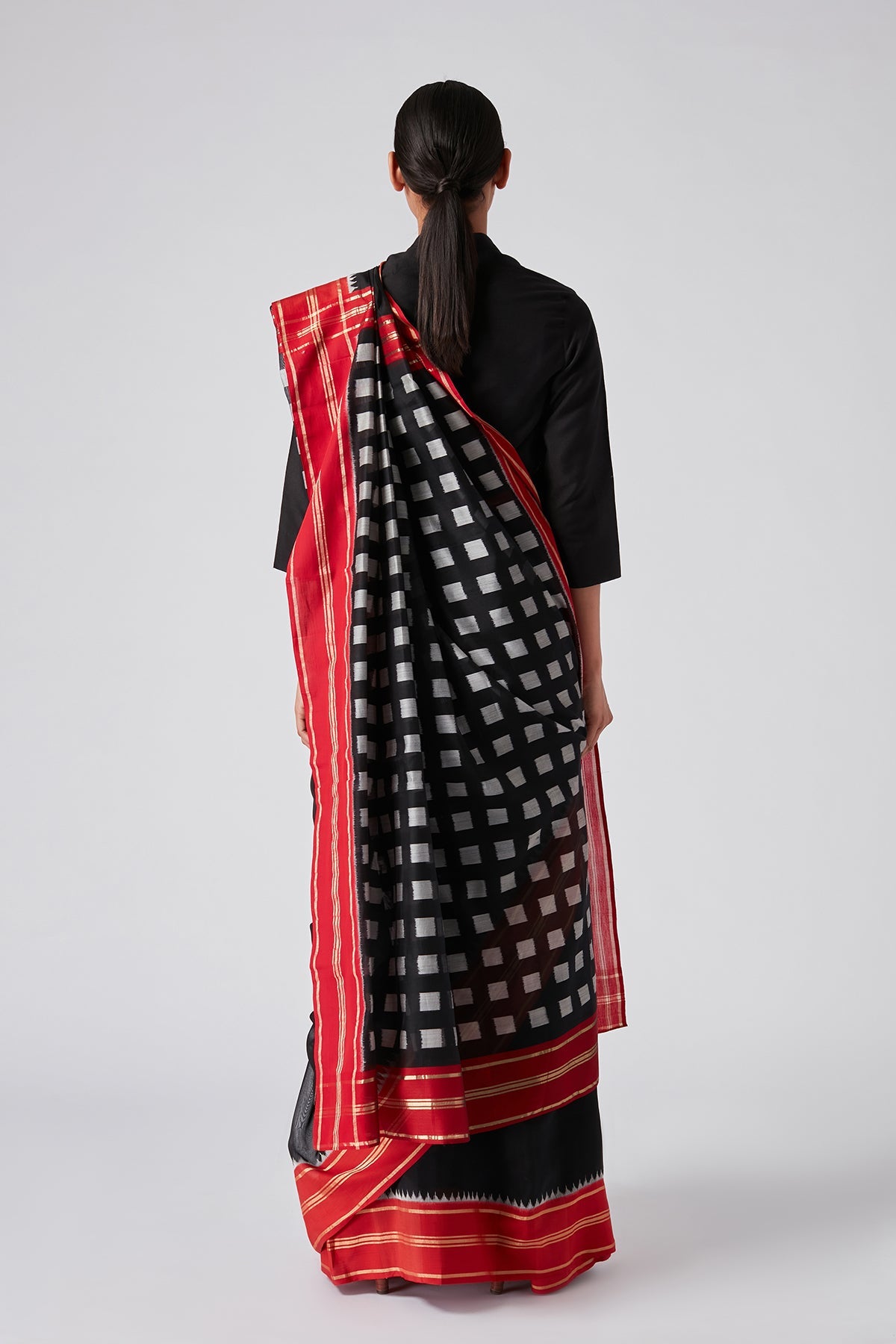 Chityala Ikat Sari