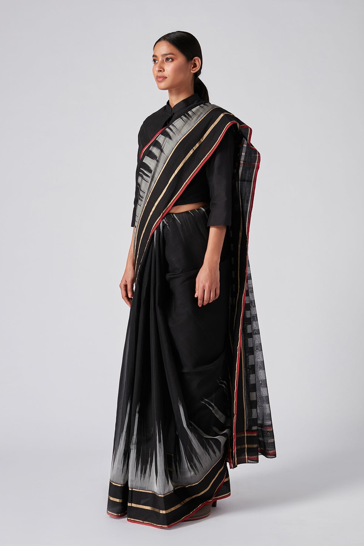 Kuravi Ikat Sari