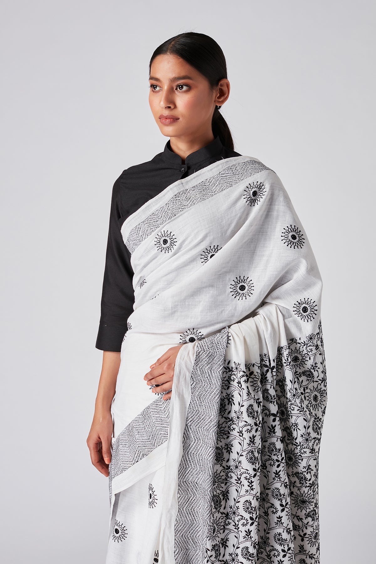 Chikan Sari