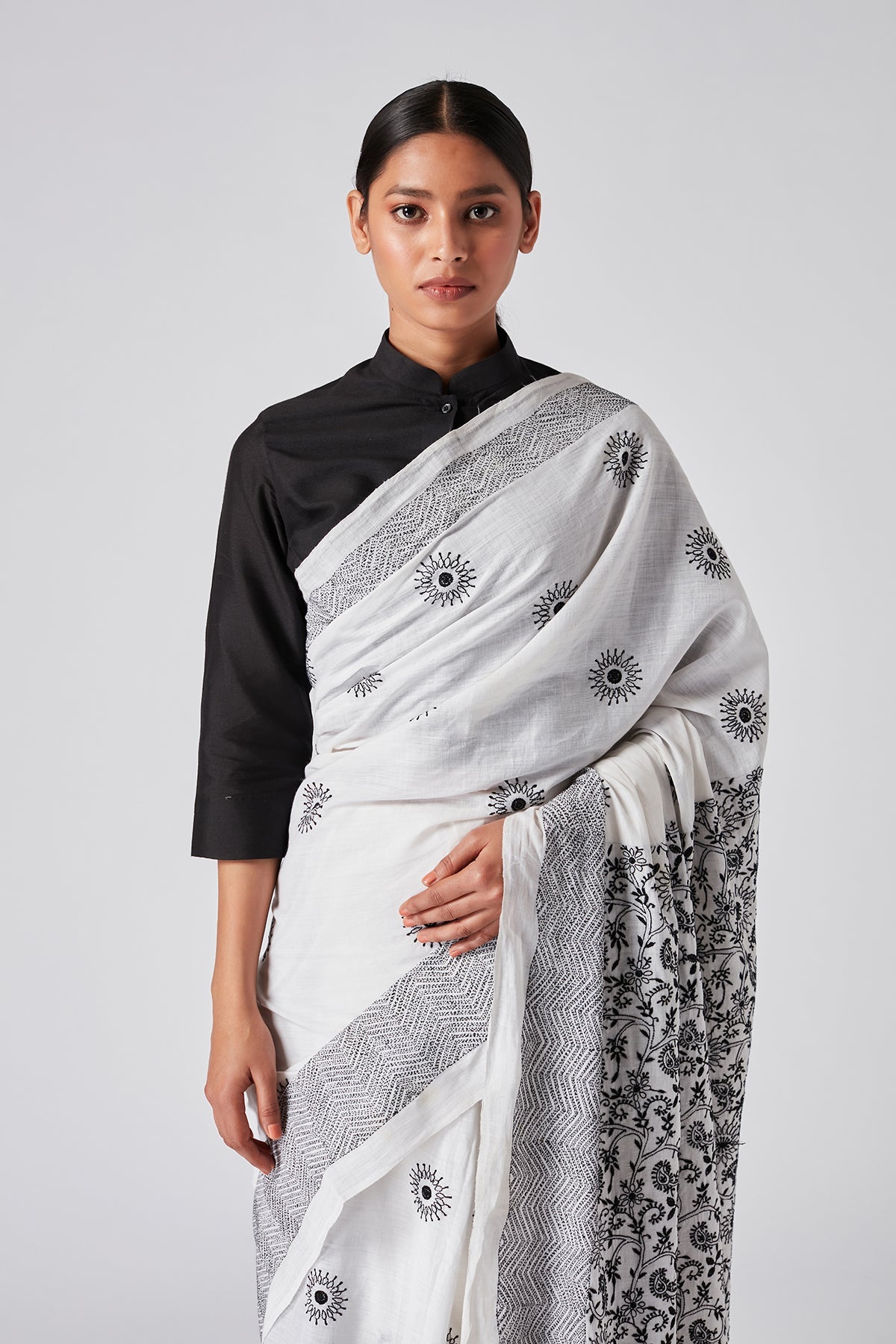 Chikan Sari