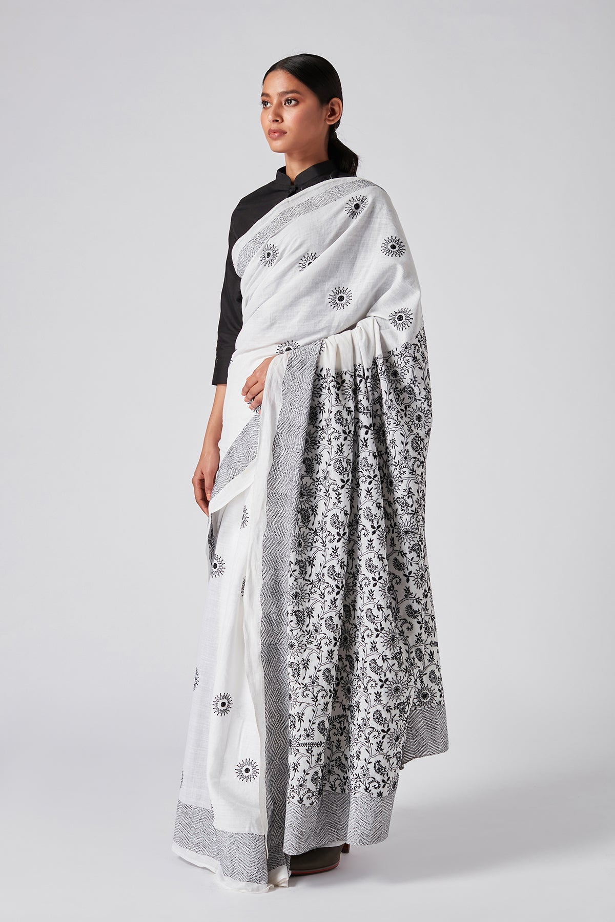 Chikan Sari