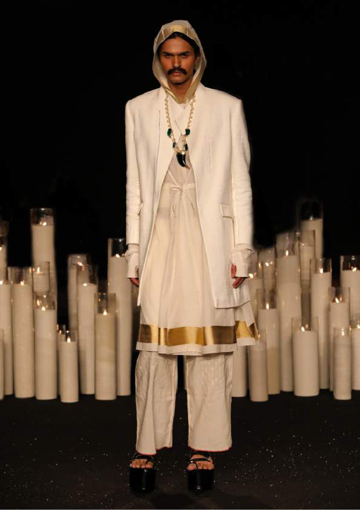 Desert Rose - Look 36