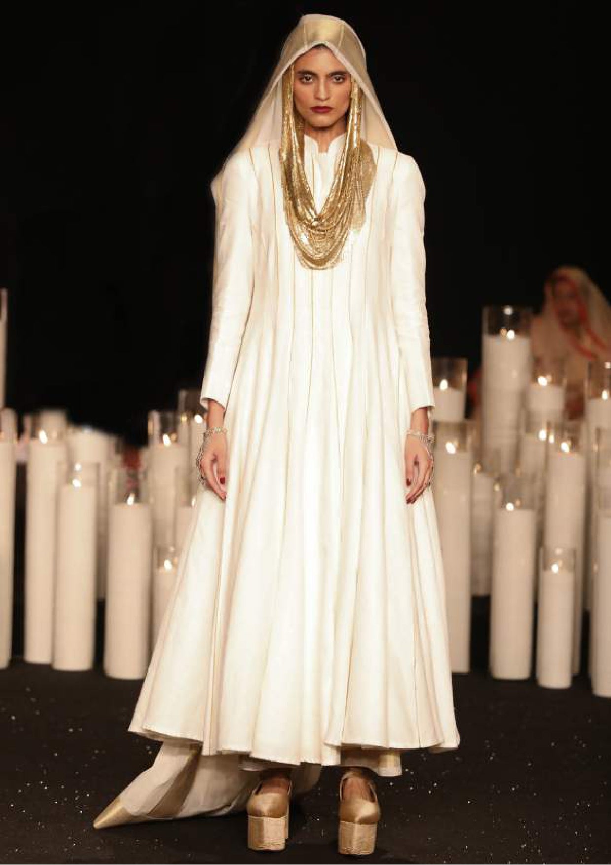 Desert Rose - Look 39