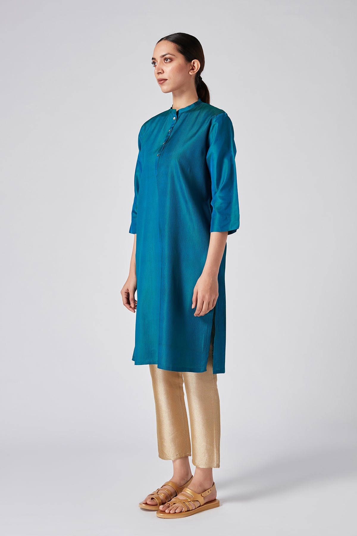 Khinsar Pintuck Kurta