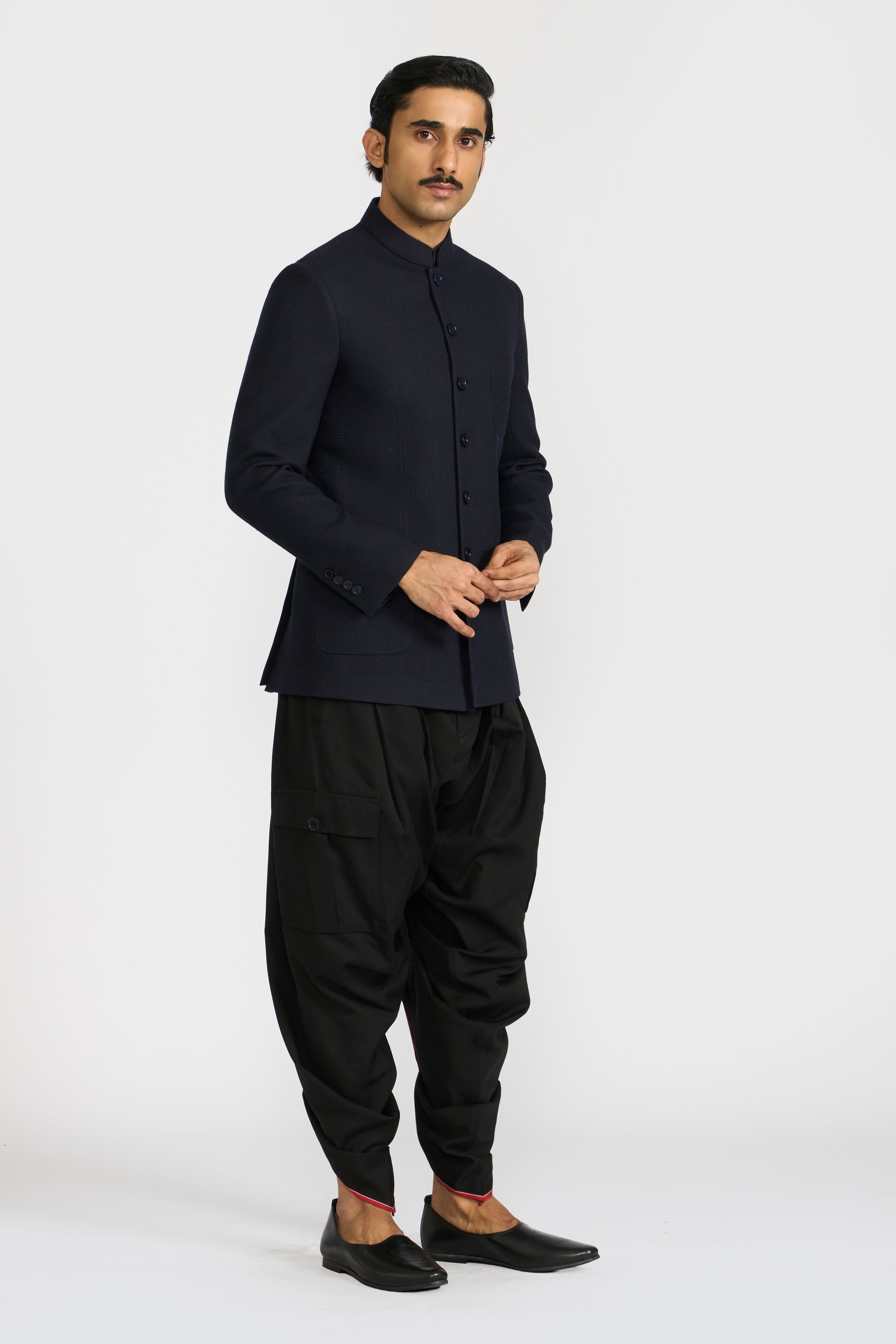 Pirawa Bandhgala