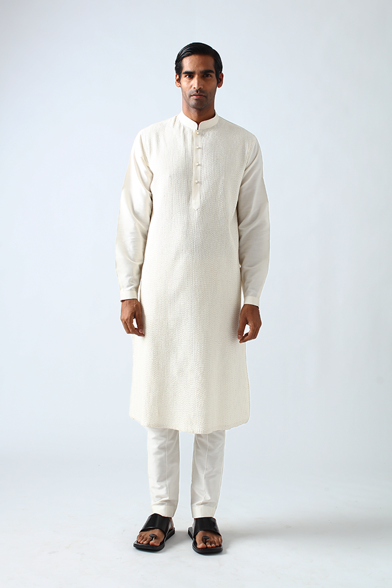Bainsara Pintuck Kurta Set with Kantha