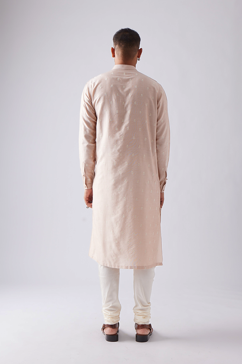 Kalwara Embroidered Kurta Set