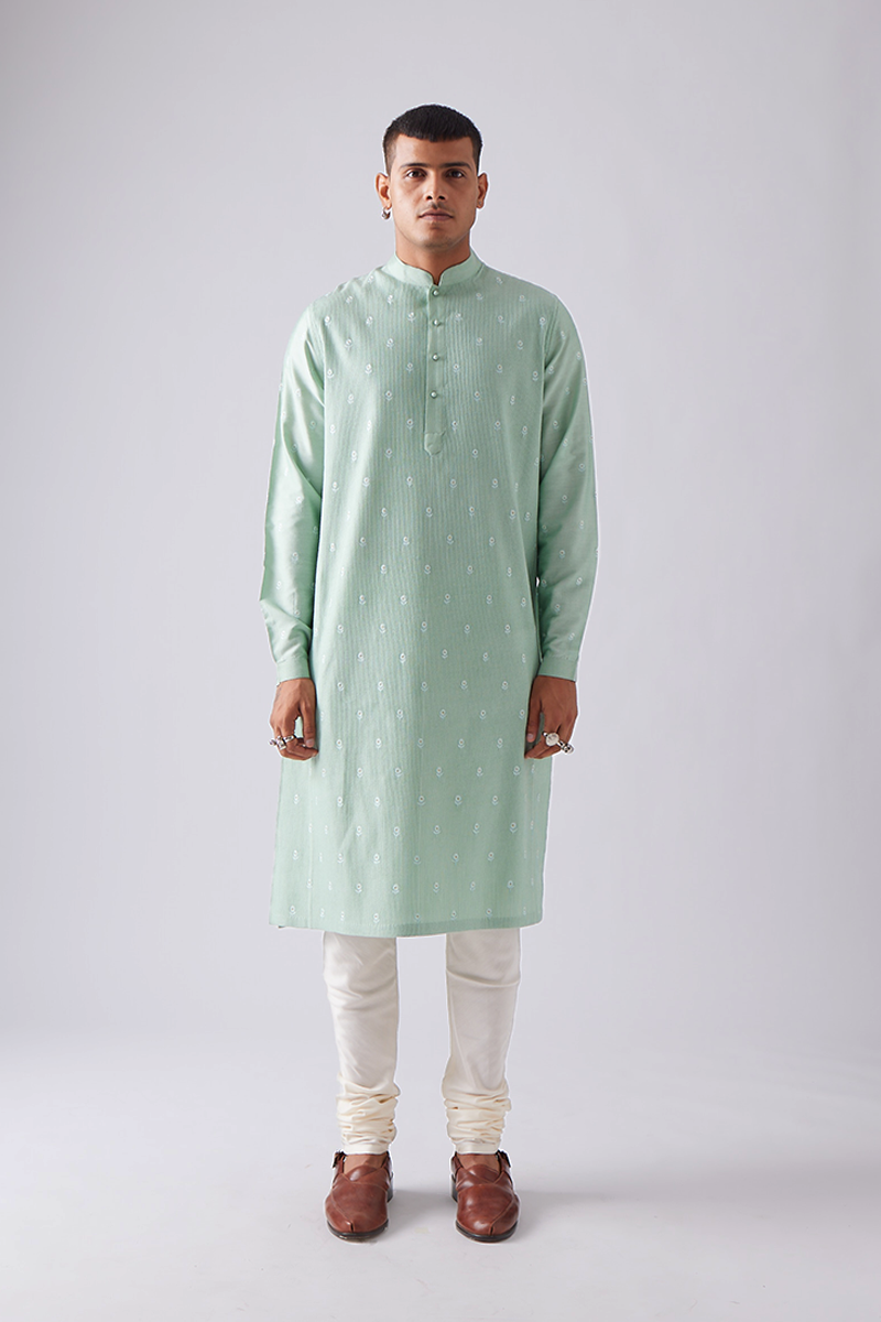Kalwara Embroidered Kurta Set