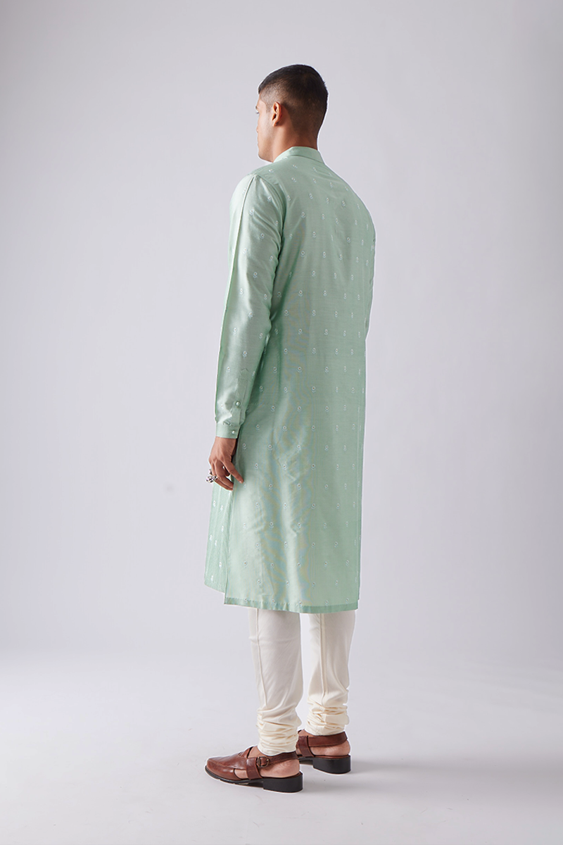 Kalwara Embroidered Kurta Set