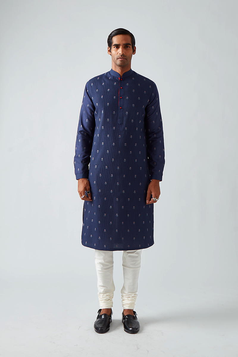 Kalwara Embroidered Kurta Set