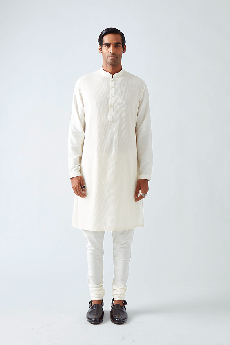 Khinsar Pintuck Kurta Set