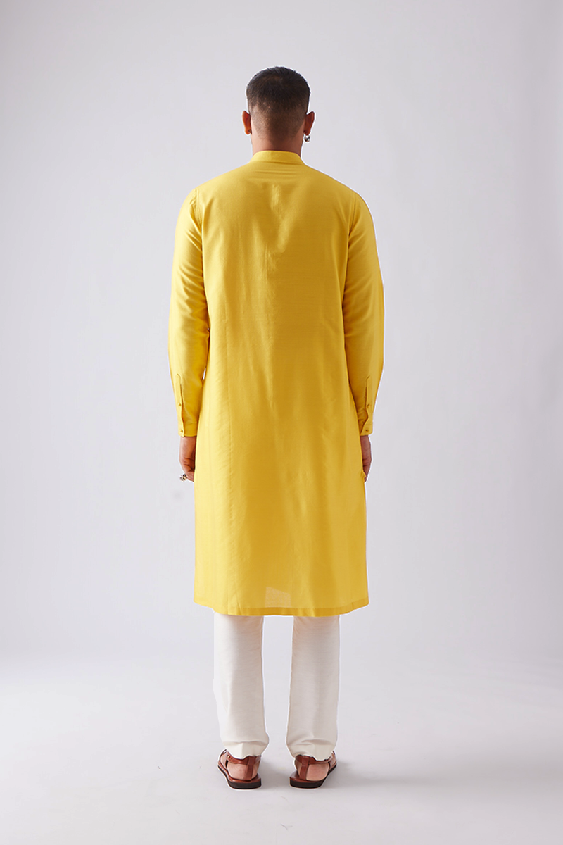 Khinsar Pintuck Kurta Set