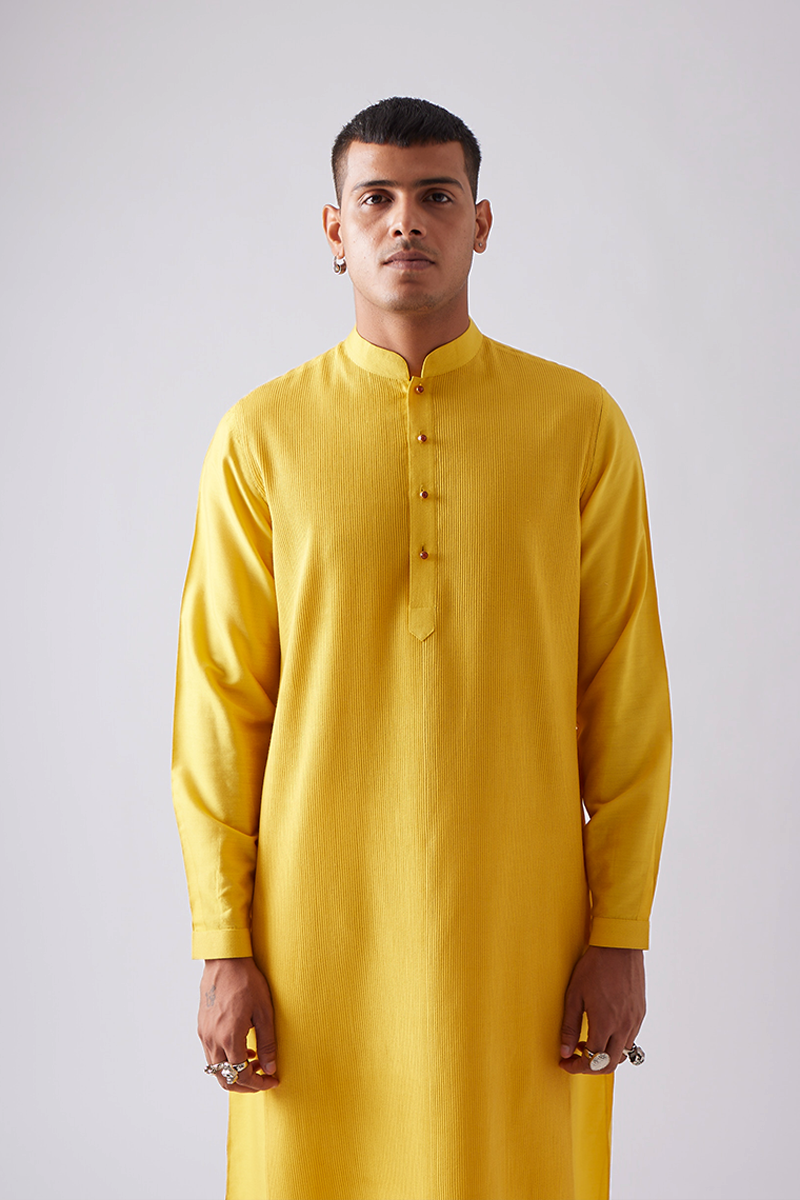 Khinsar Pintuck Kurta Set