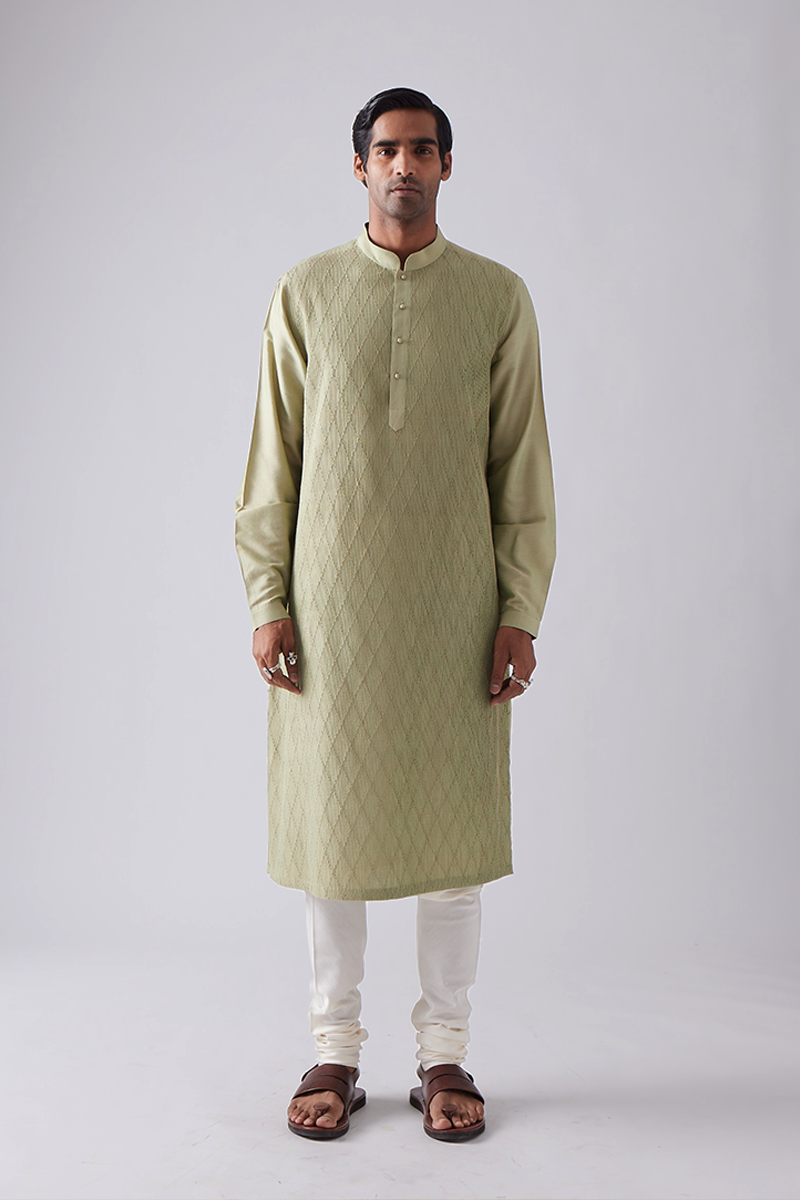 Kelawas Pintuck Kurta Set