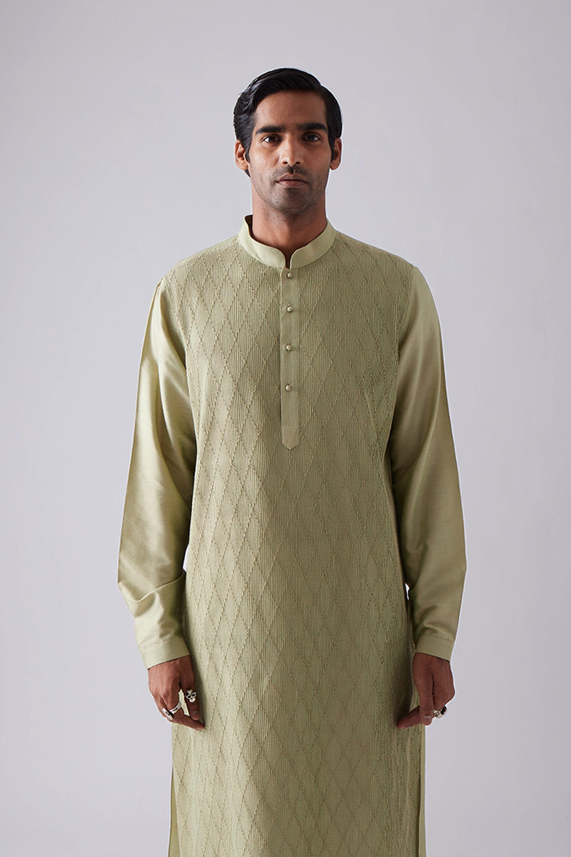 Kelawas Pintuck Kurta Set