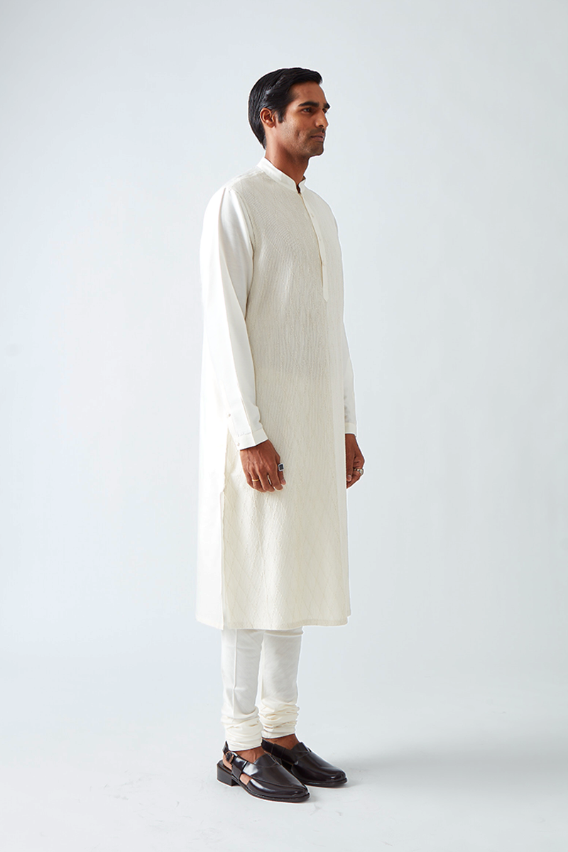 Kelawas Pintuck Kurta Set
