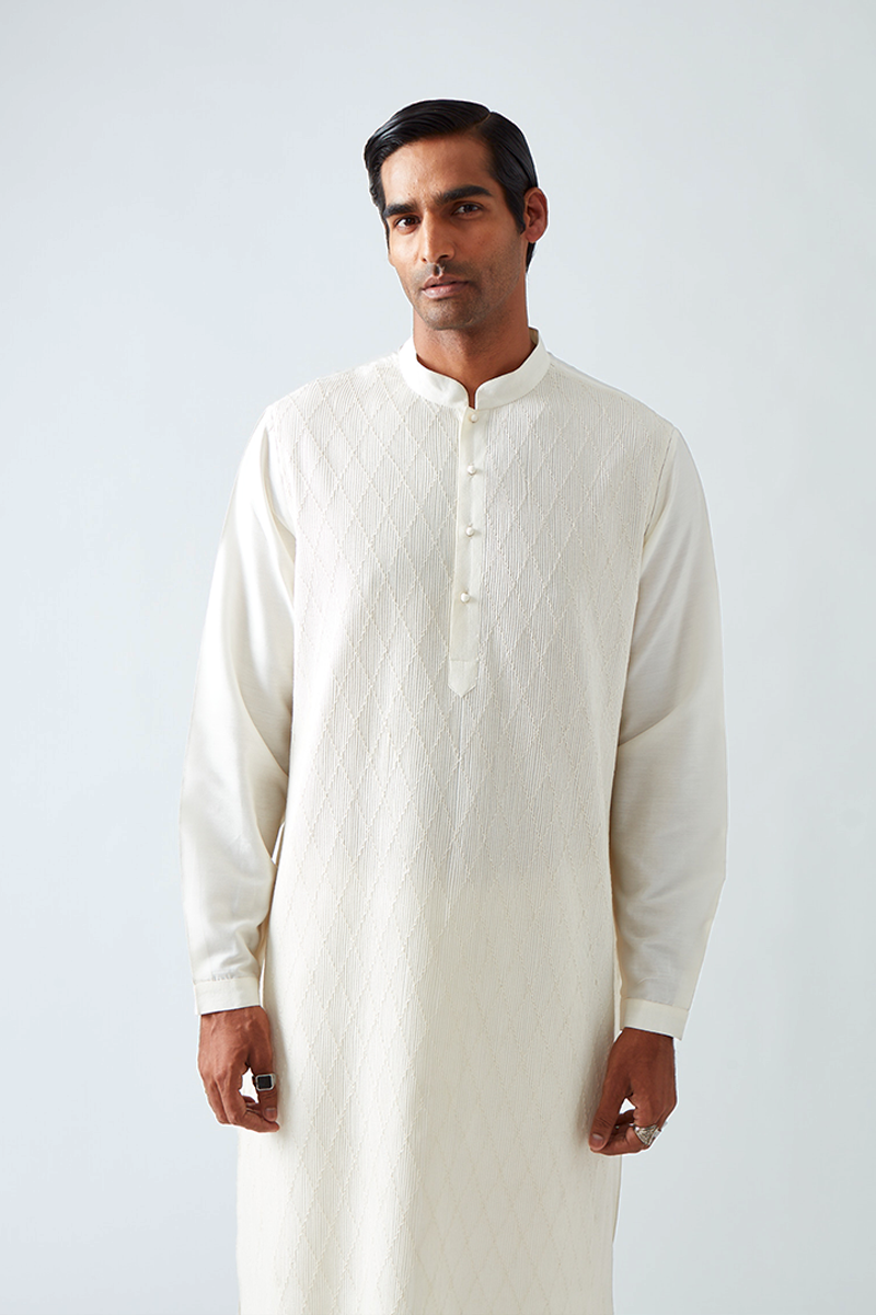 Kelawas Pintuck Kurta Set