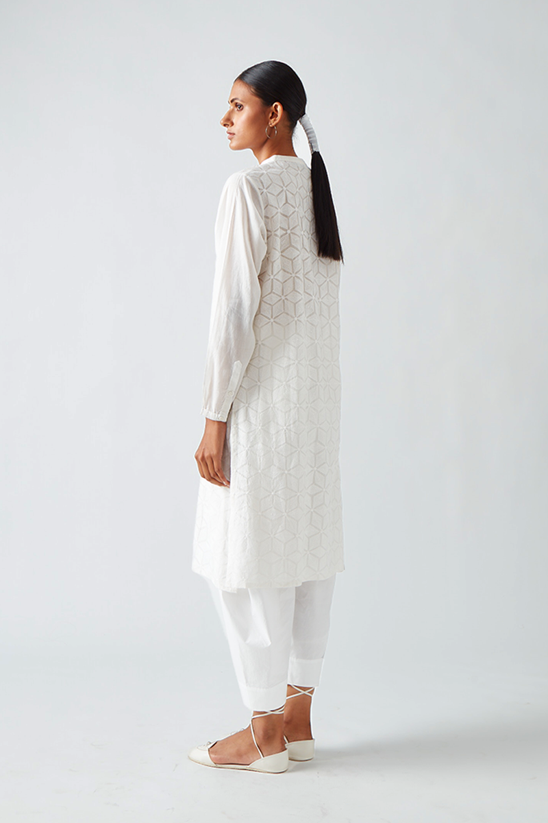 Karwai Chikan Kurta Set