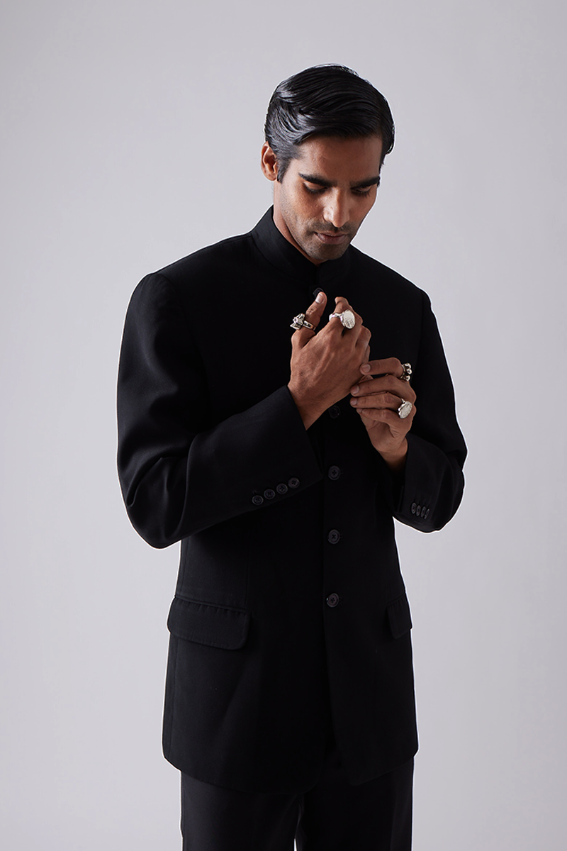 Kaneta Bandhgala