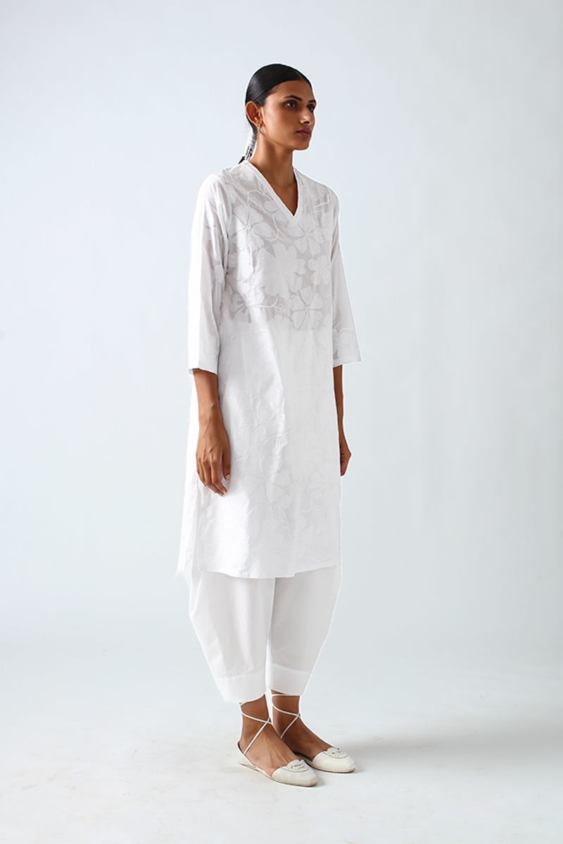 Delunda Chikan Kurta Set