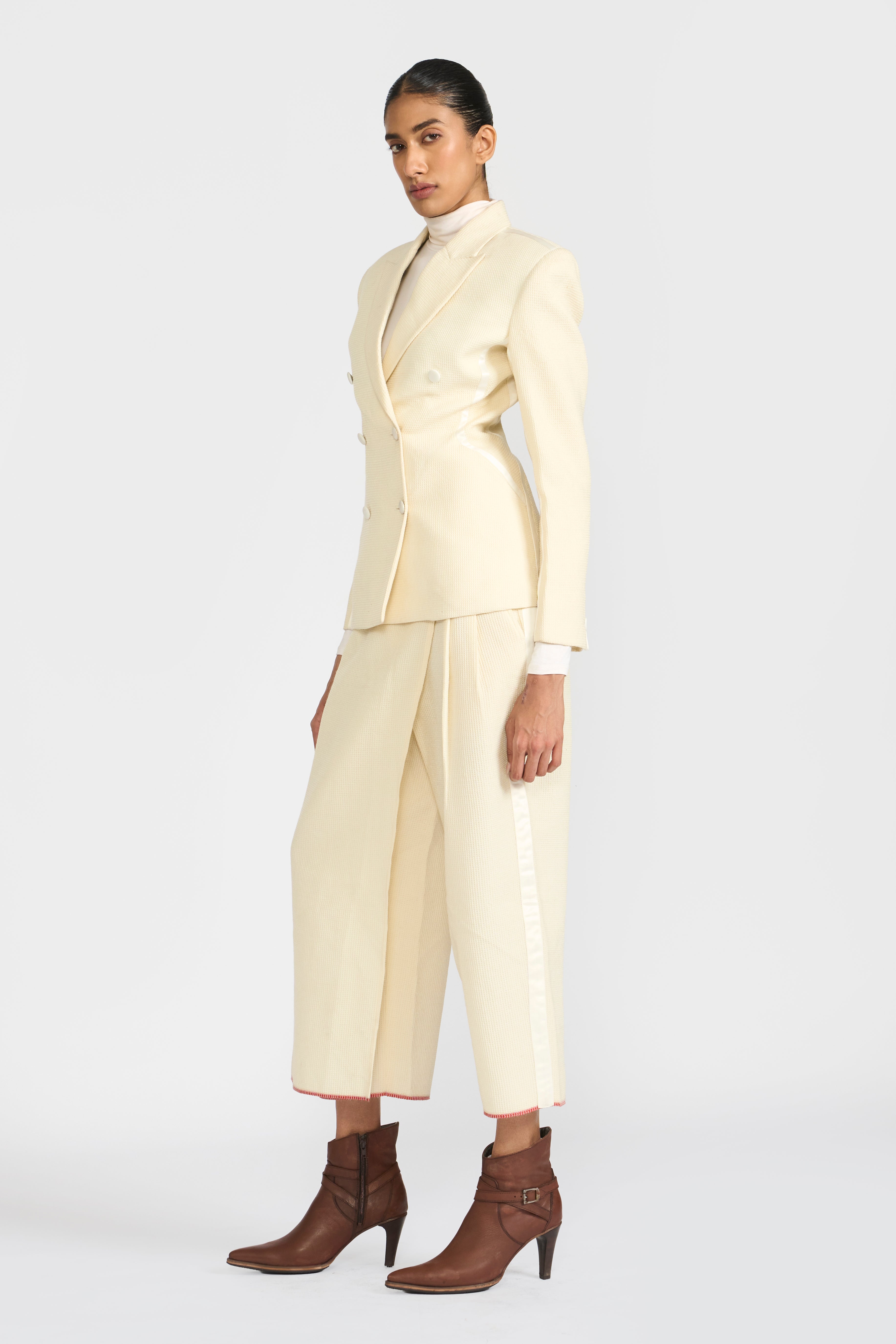Gogunda Jacket