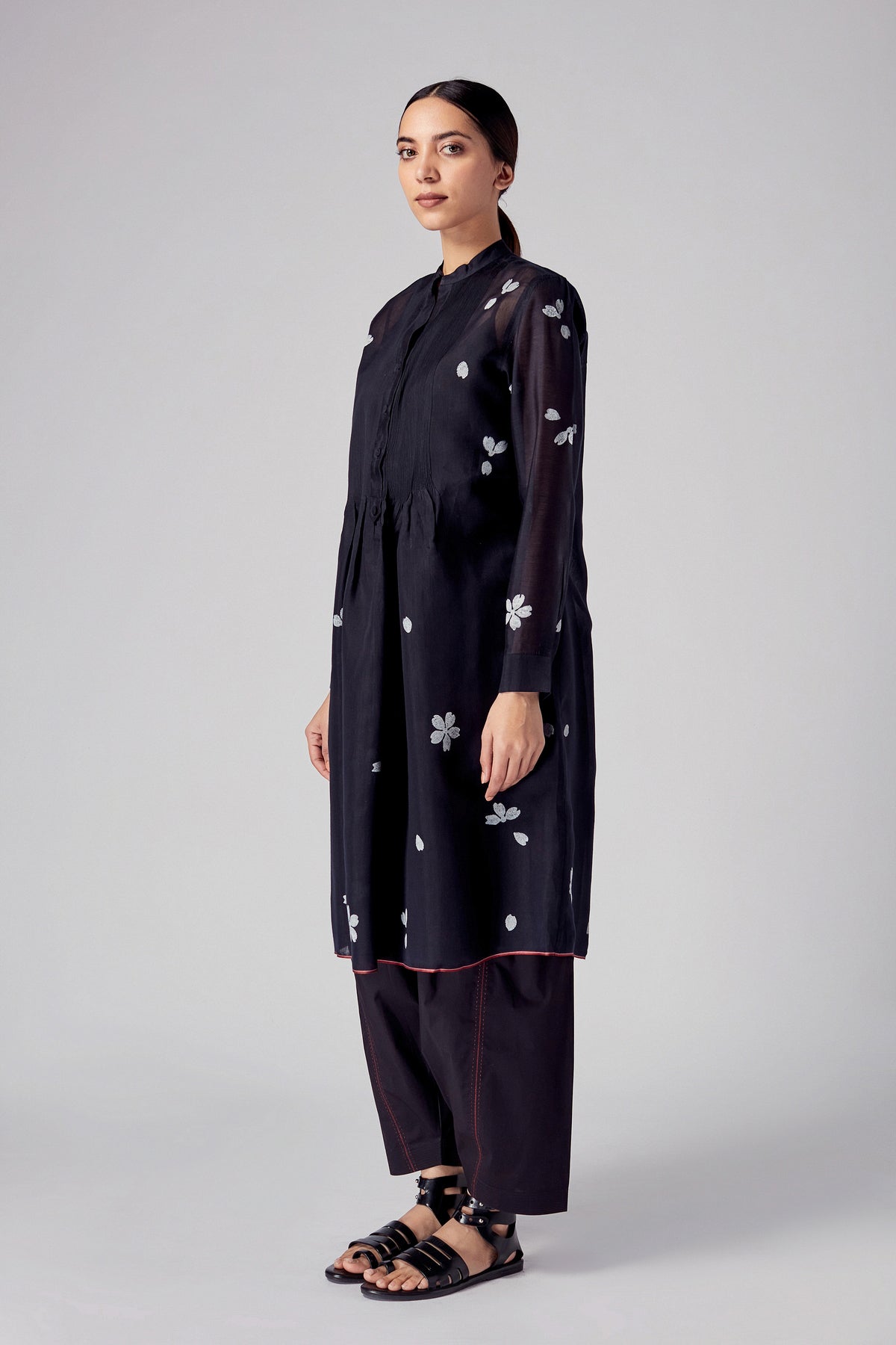 Unai Pintuck Tunic