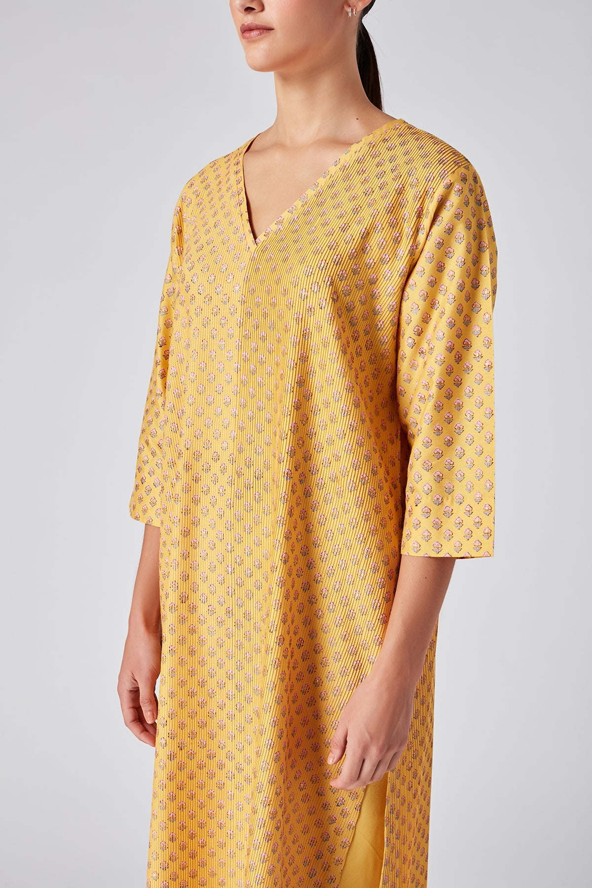 Chhitroli Kurta Set